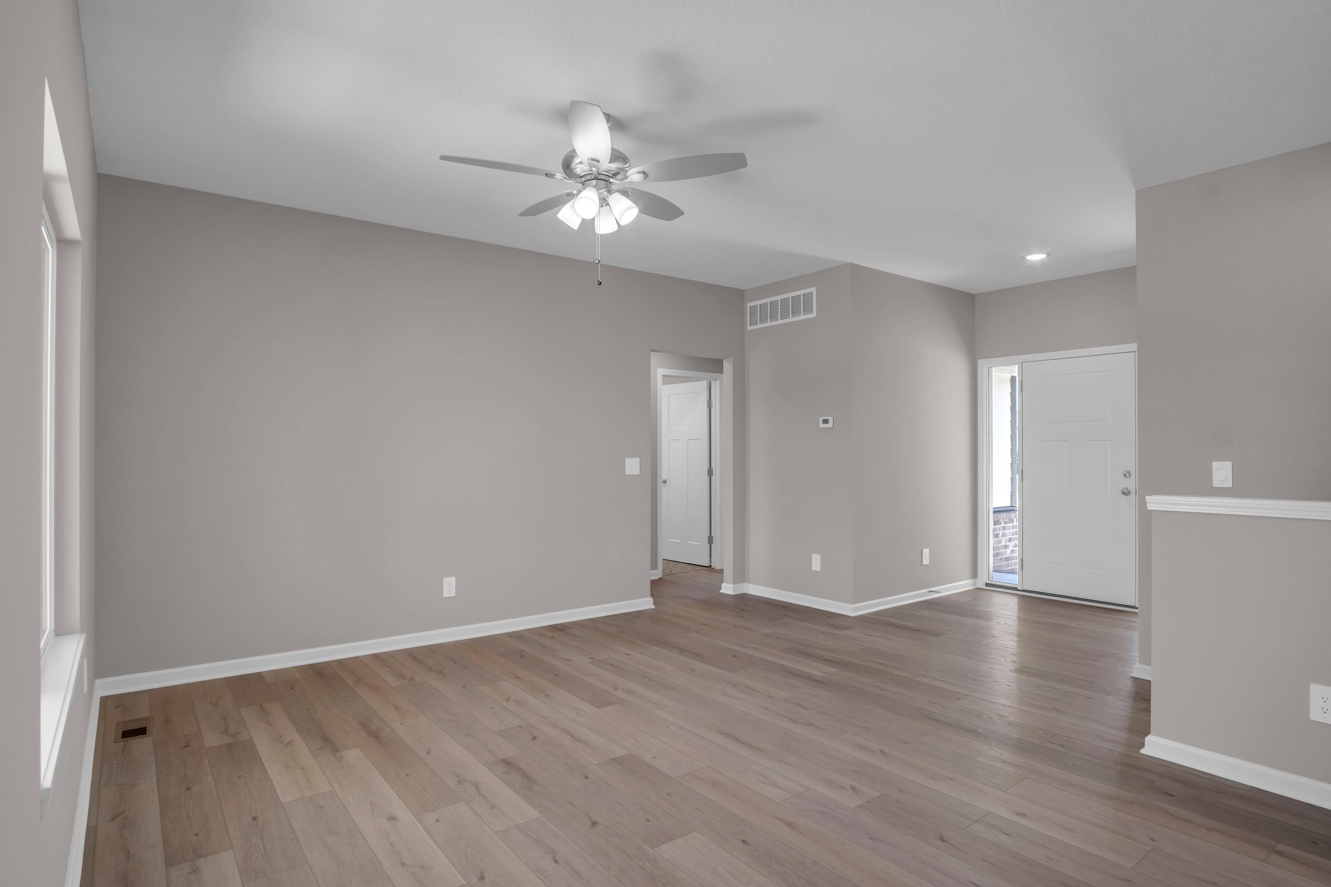 1316 Main St Property Photo 9