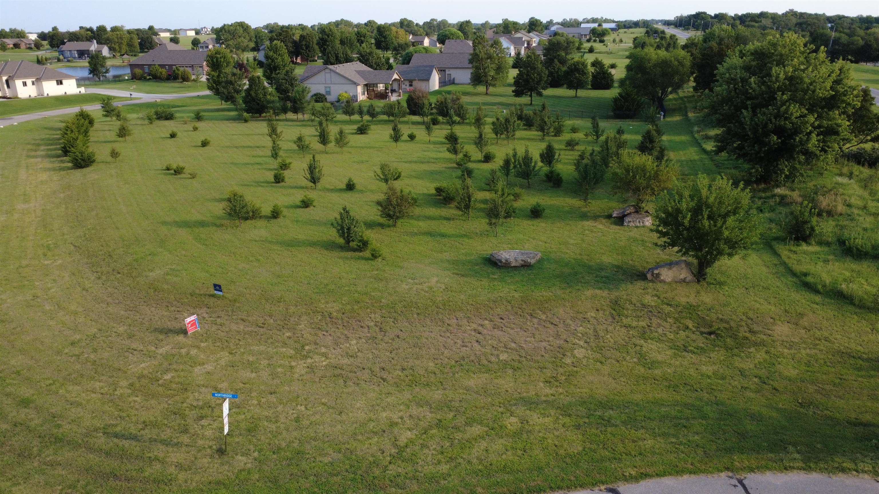 6250 Northridge Ct Property Photo 3