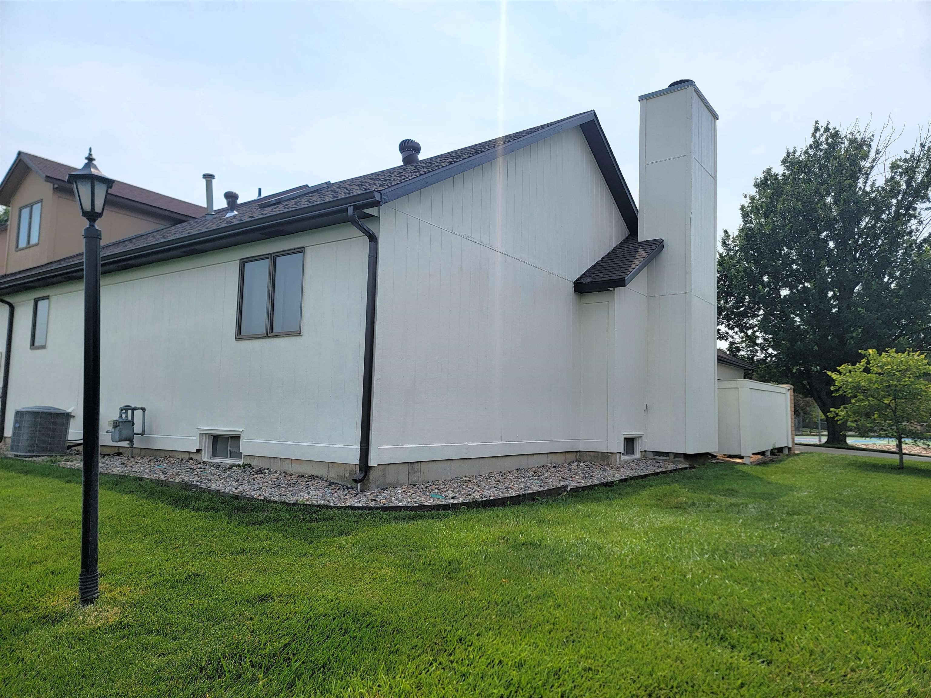 1007 Burr Oak Ln Property Photo 24