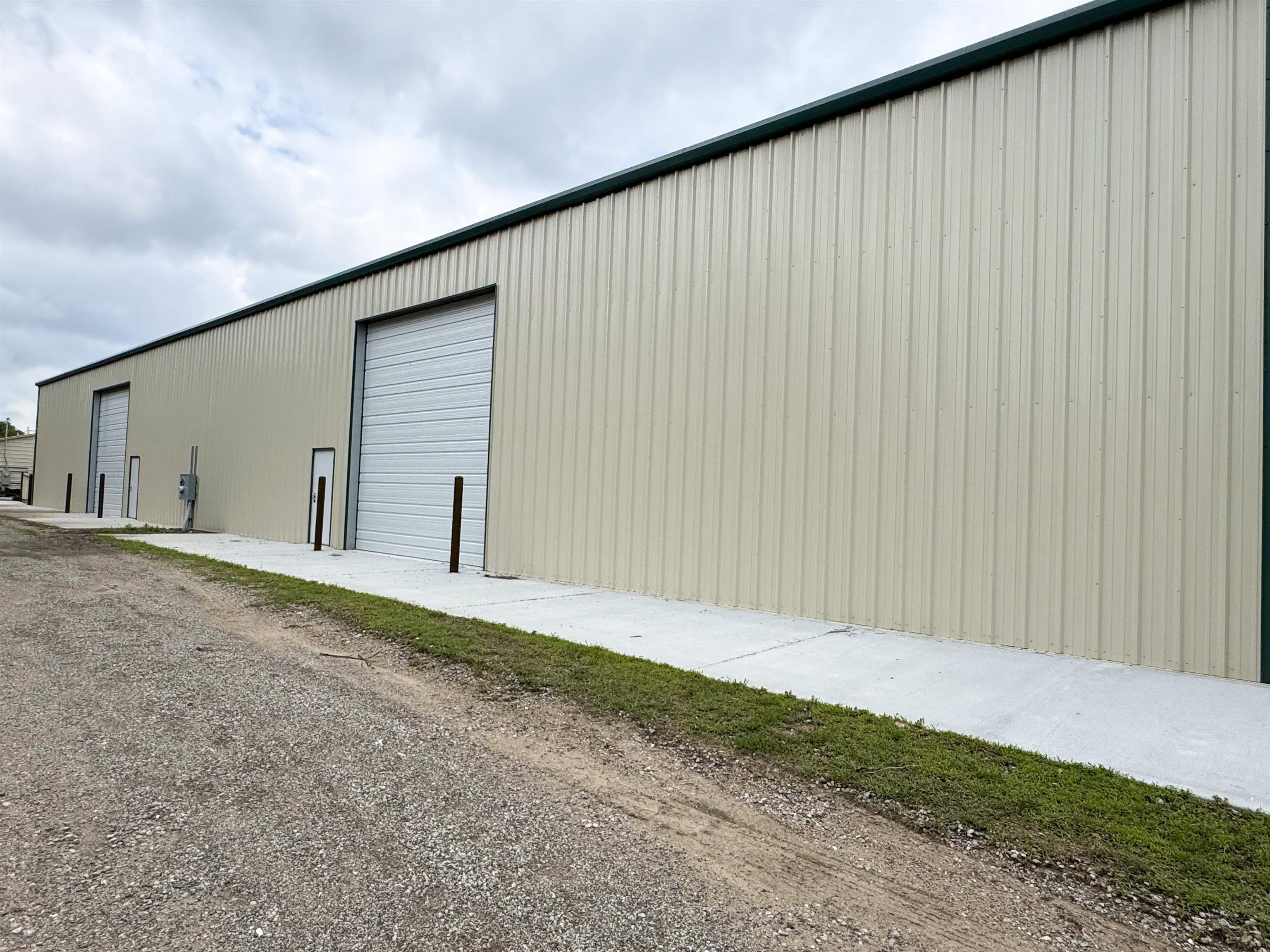 1302 S Washington Property Photo 5