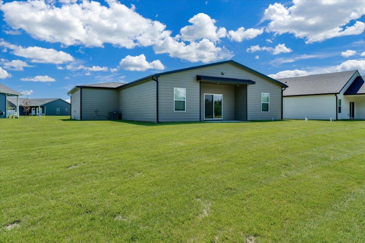 1791 W Redbud Lane Property Photo 4