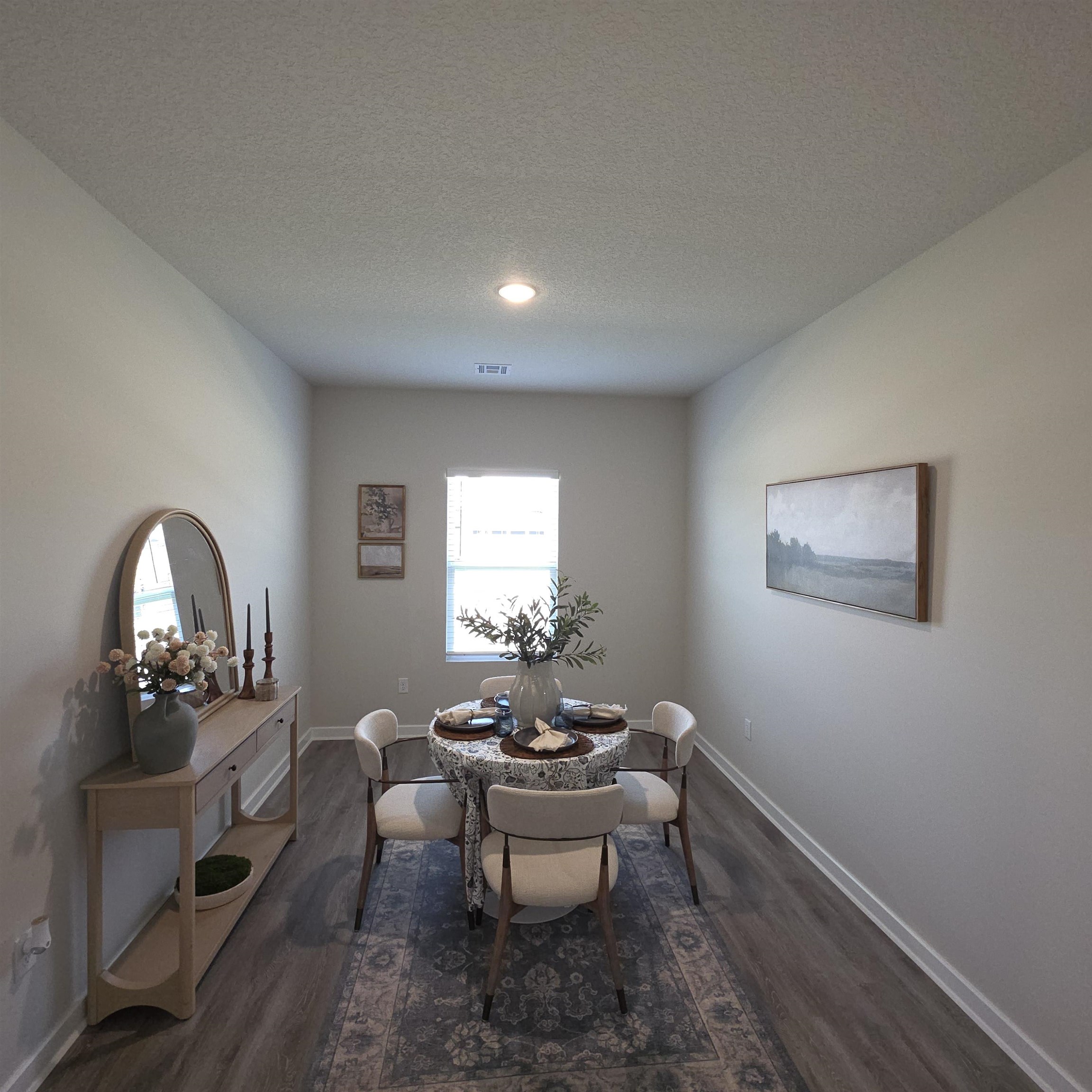 928 N Forestview Ct Property Photo 7