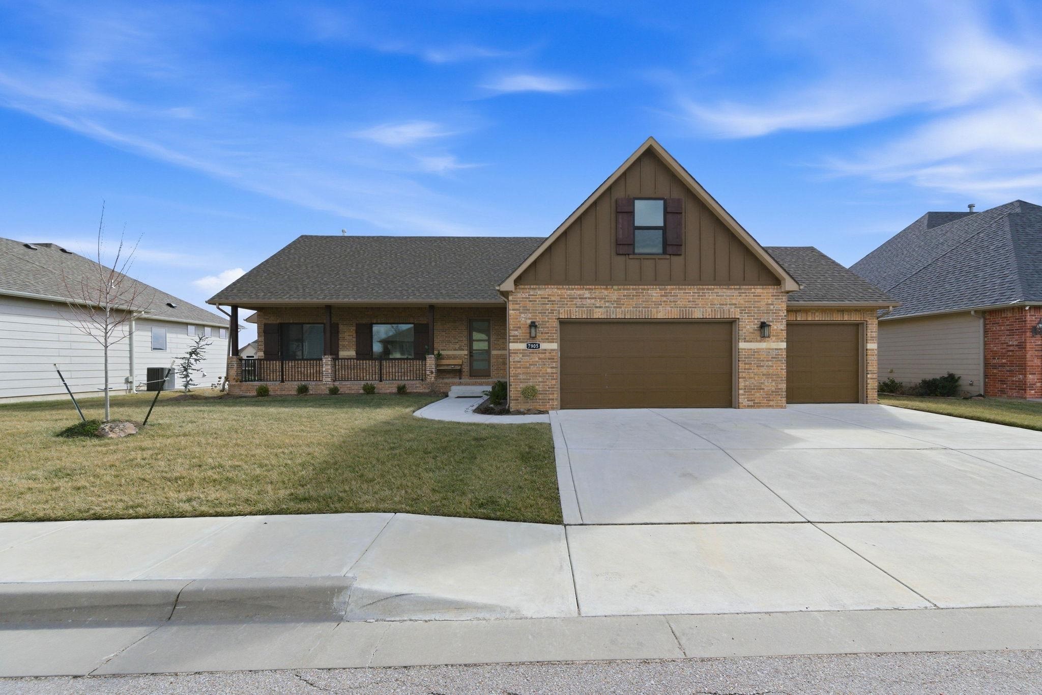 7905 E Turquoise Trl Property Photo 1