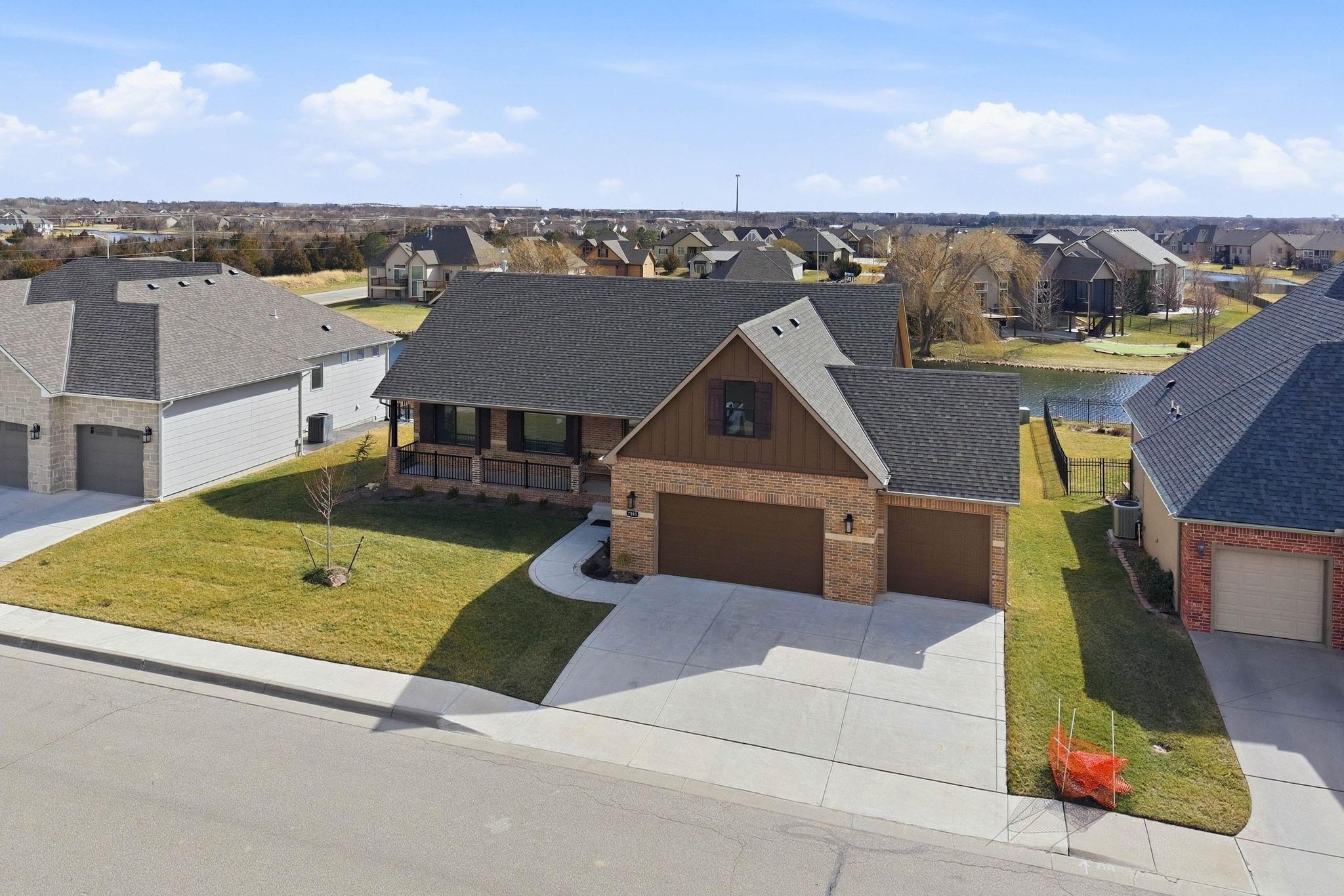 7905 E Turquoise Trl Property Photo 3