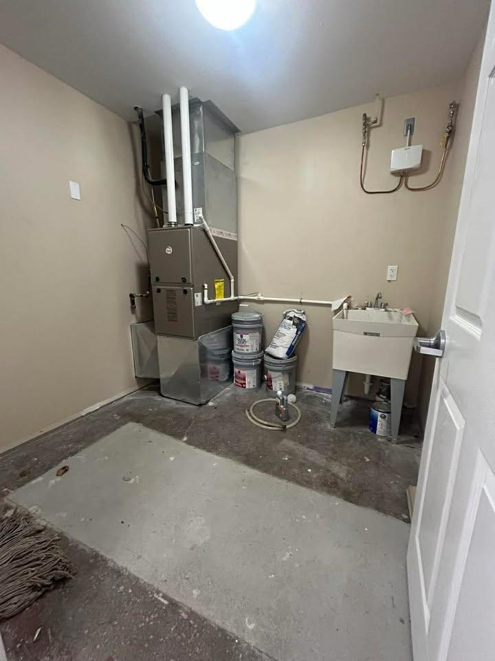 707 Main St Property Photo 8