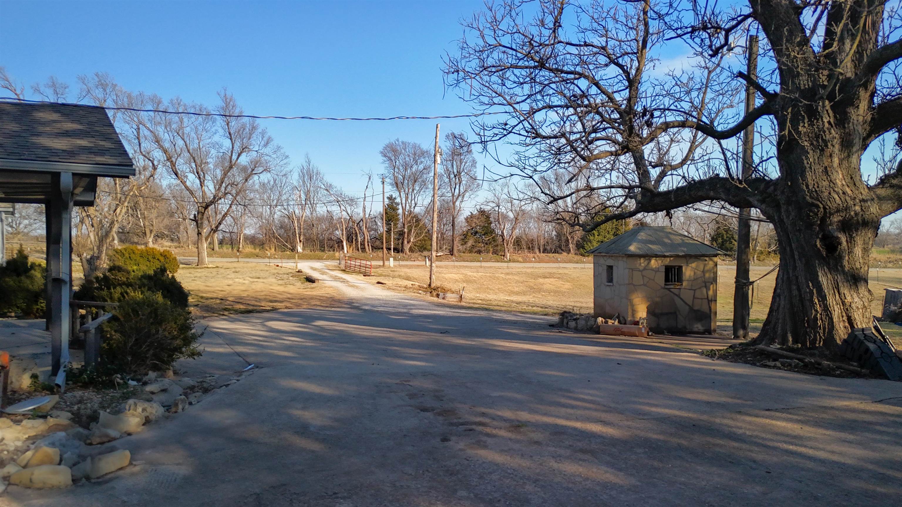 113 S Country Club Rd Property Photo 33