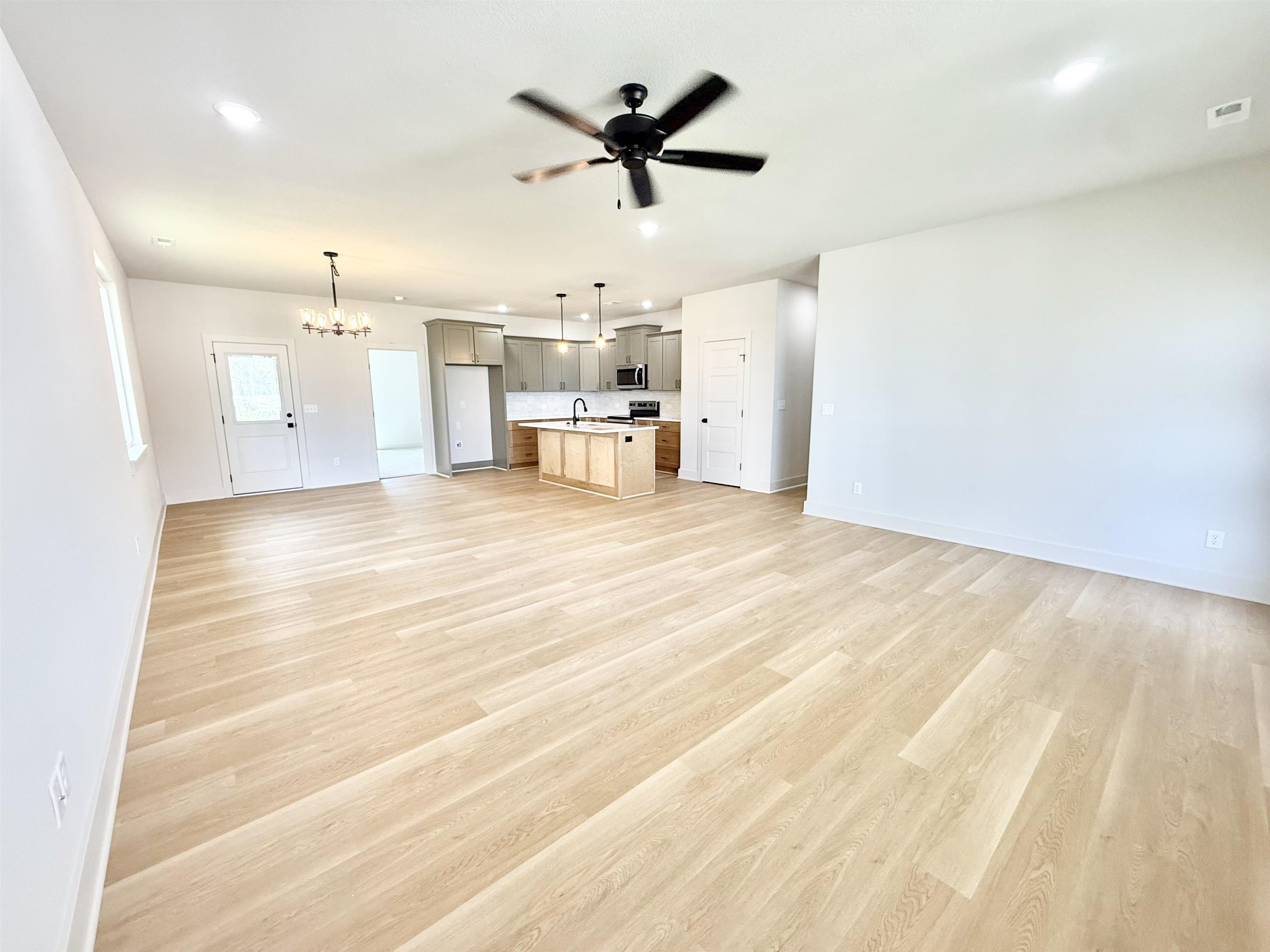 5408 N Toben Ct Property Photo 4