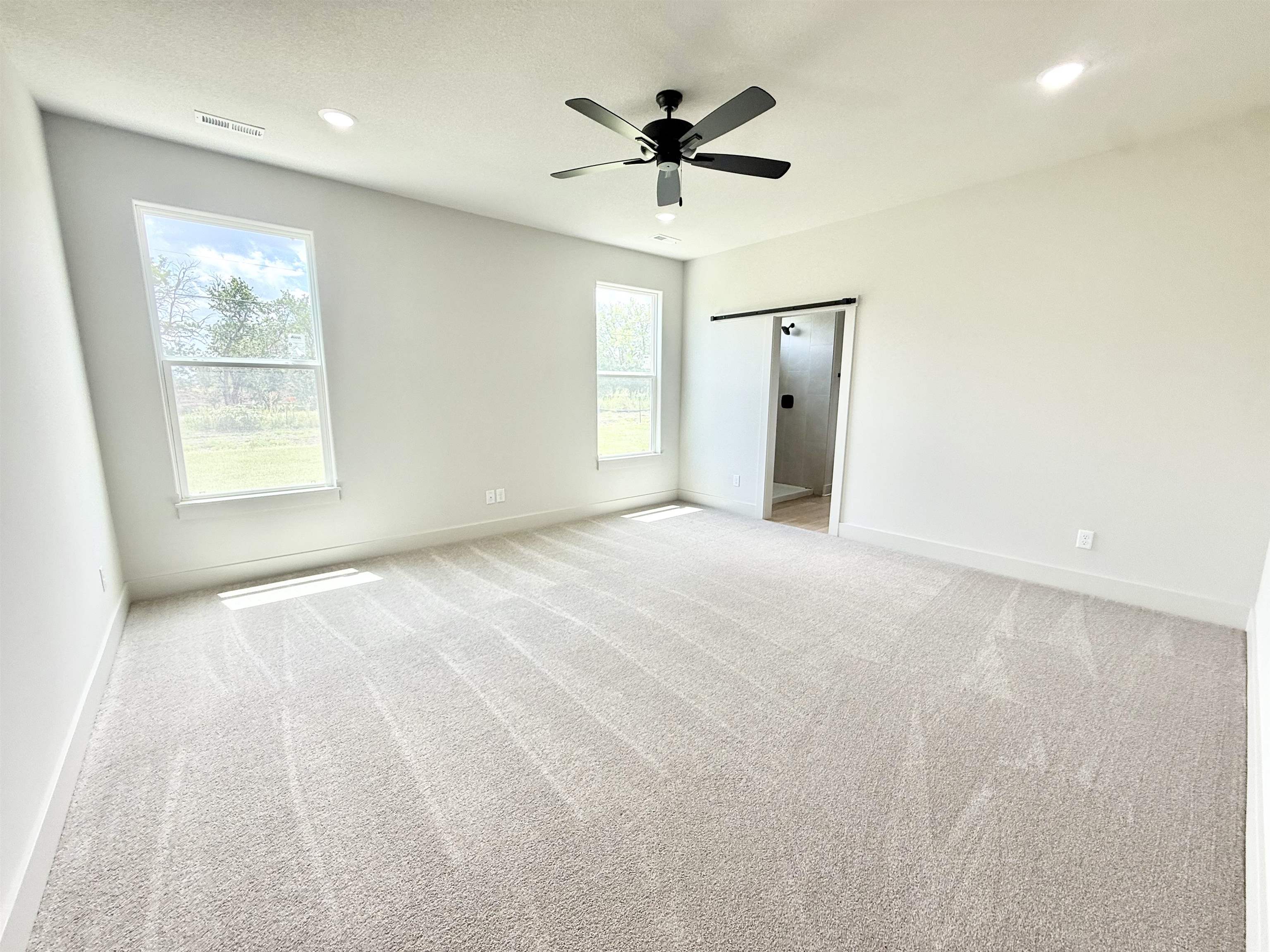 5408 N Toben Ct Property Photo 6