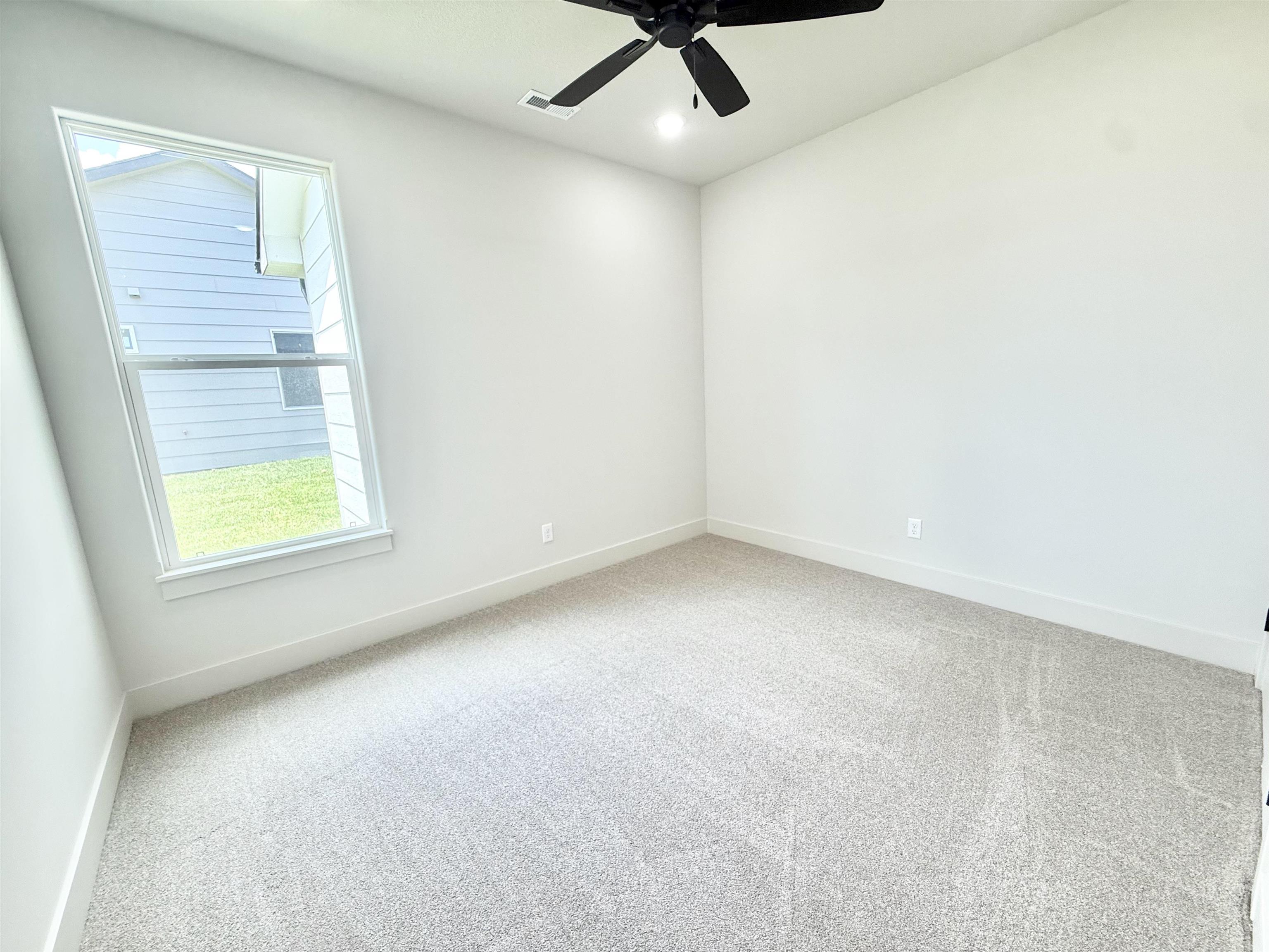 5408 N Toben Ct Property Photo 10