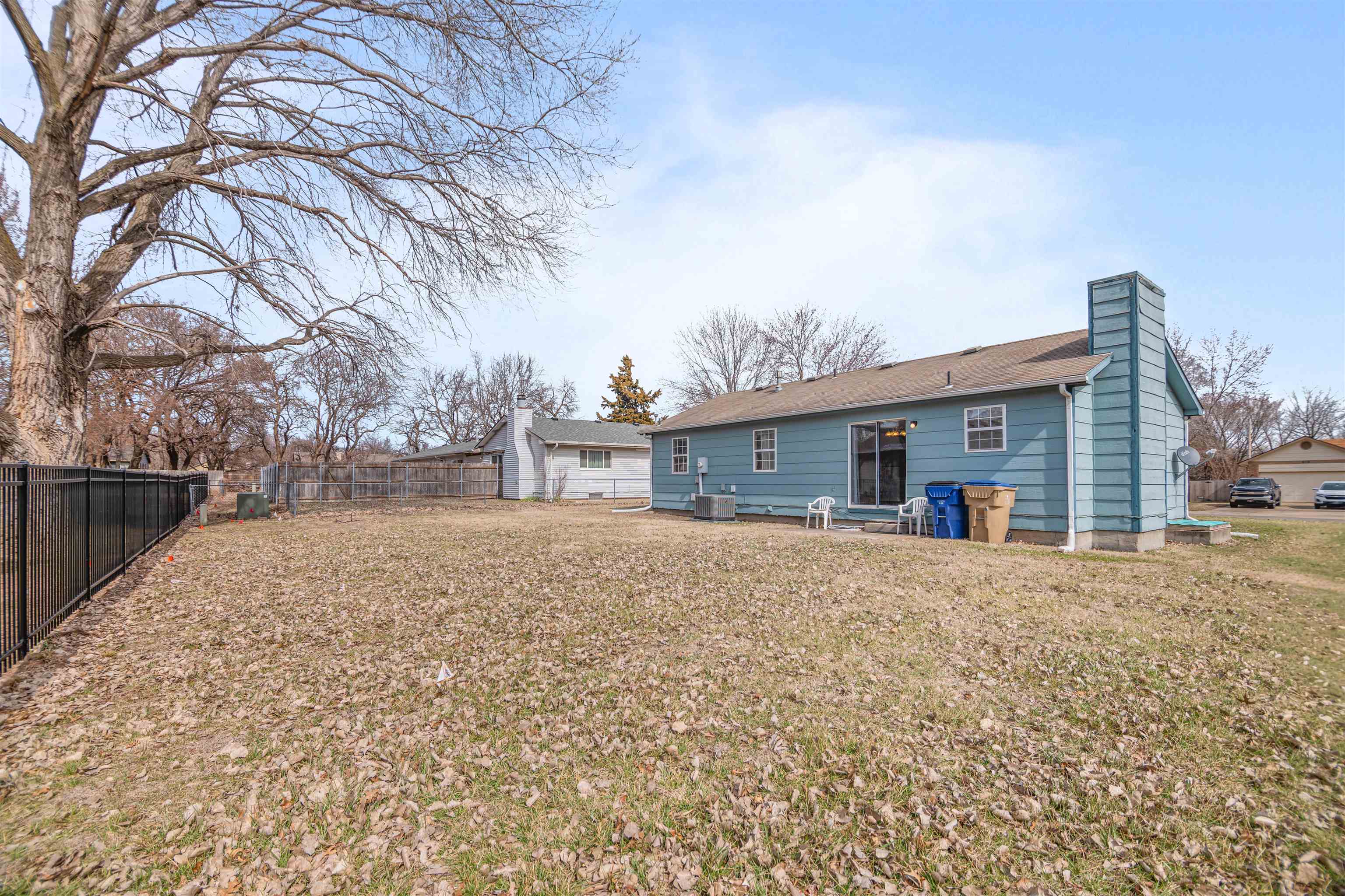 307 N Sioux St Property Photo 21