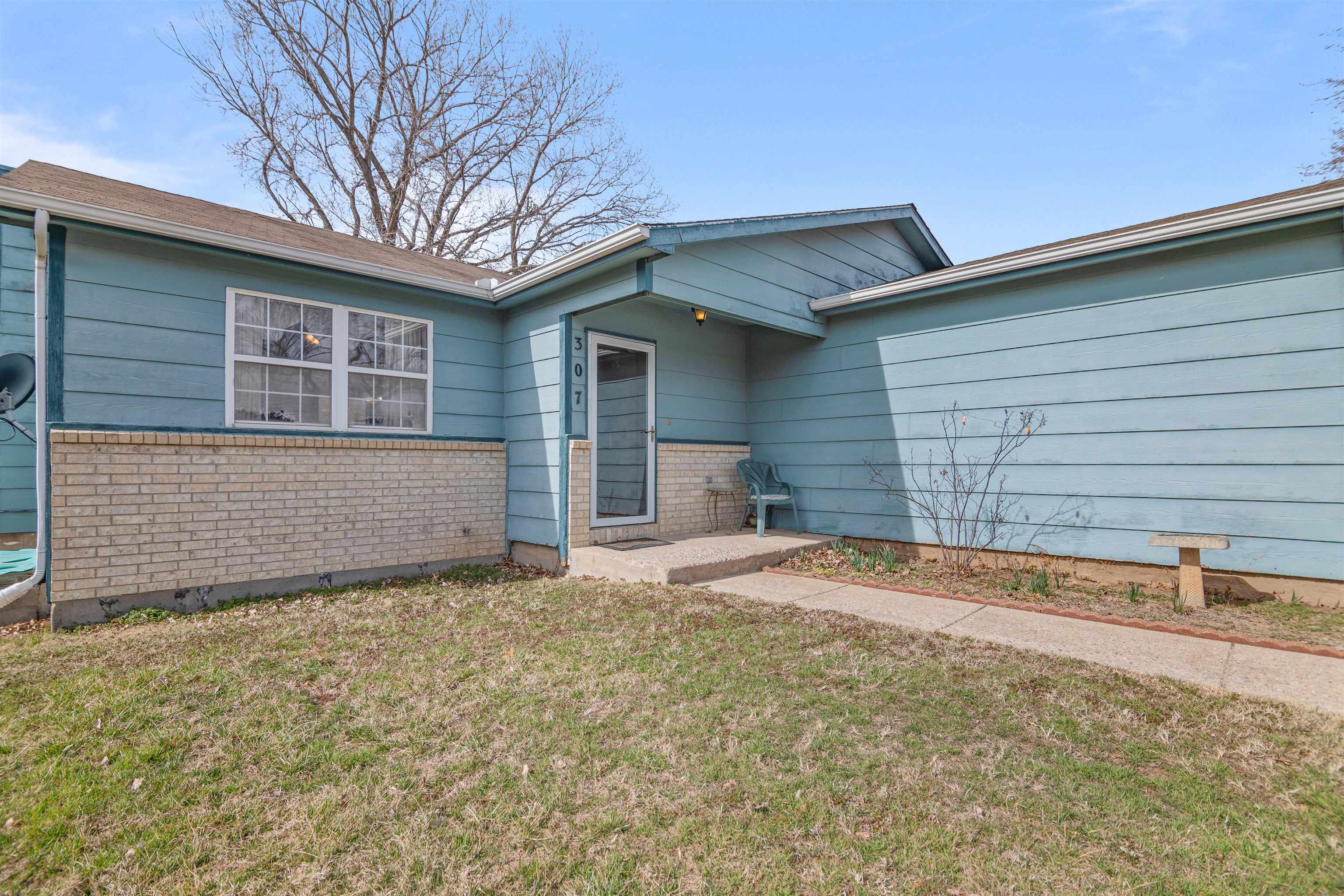 307 N Sioux St Property Photo 23