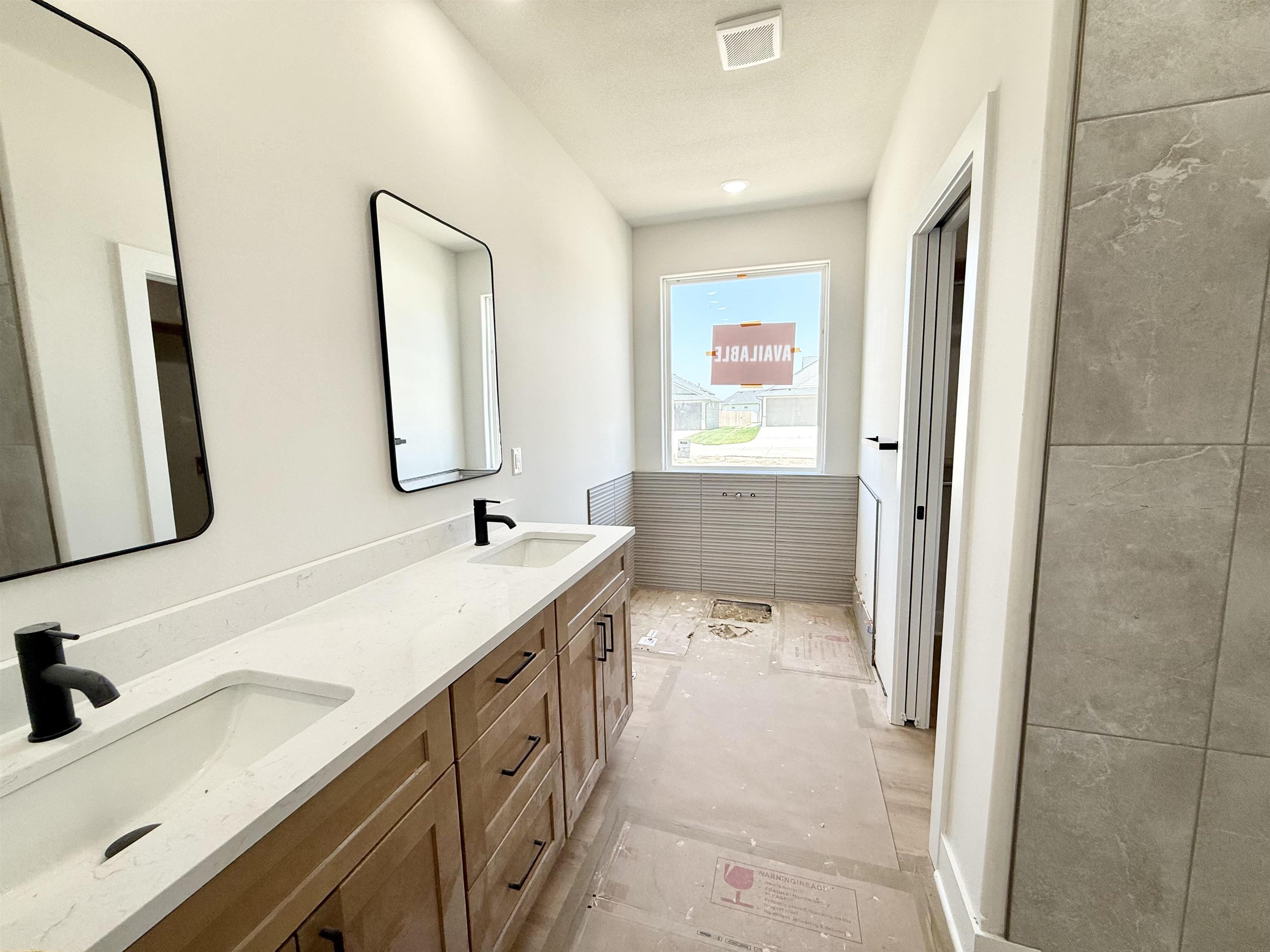 5404 N Toben Ct Property Photo 9