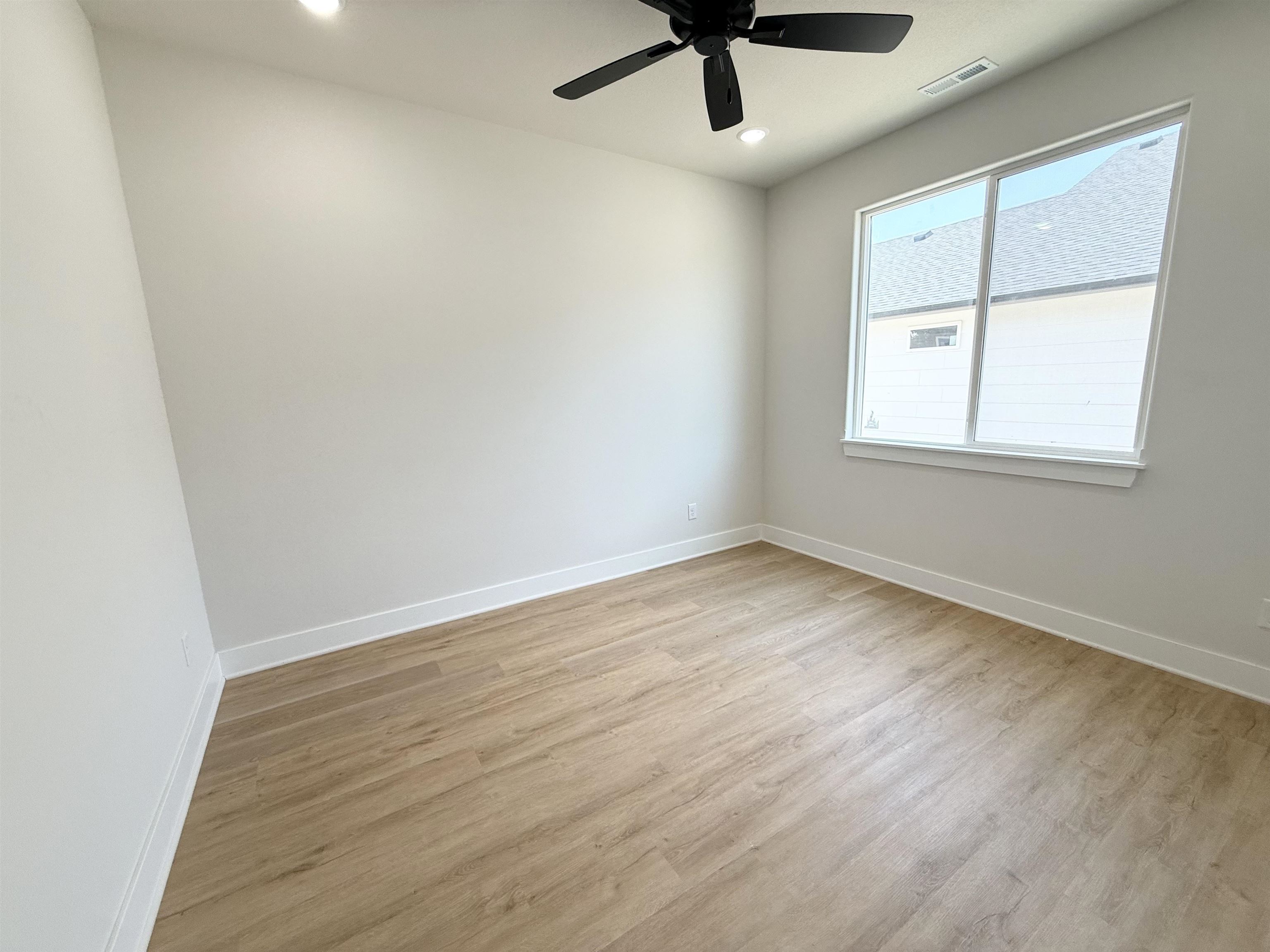5404 N Toben Ct Property Photo 14