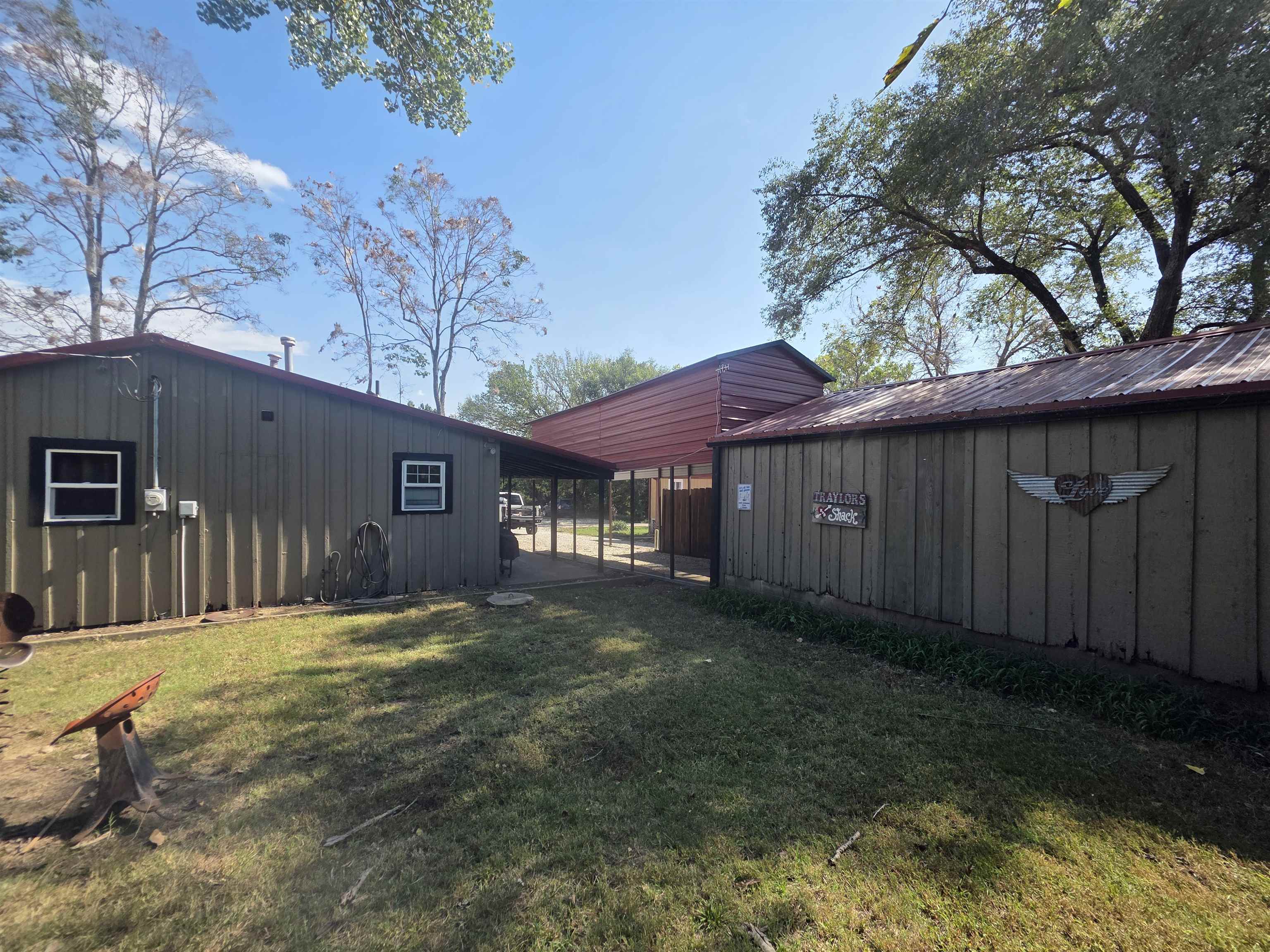 407 Y50 Property Photo 10