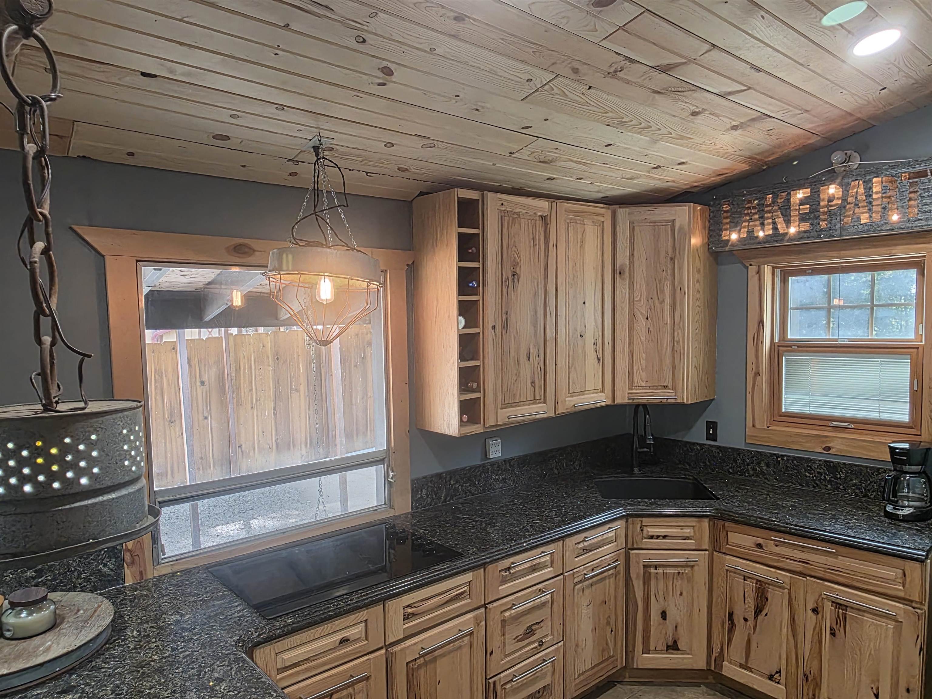 407 Y50 Property Photo 18