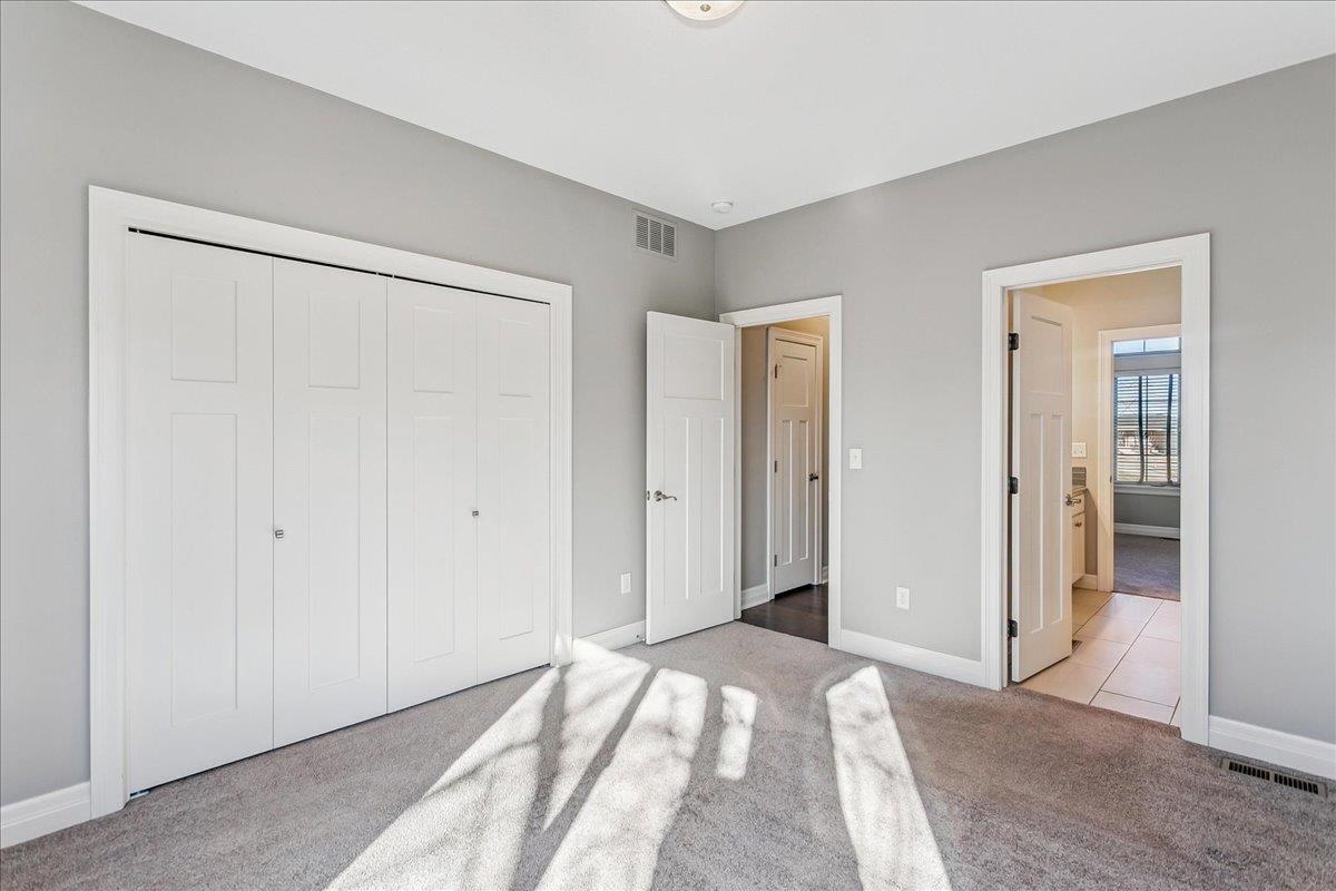 1401 N Shadow Rock Dr Property Photo 19