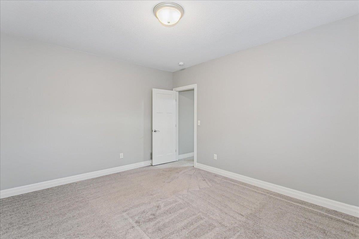 1401 N Shadow Rock Dr Property Photo 30