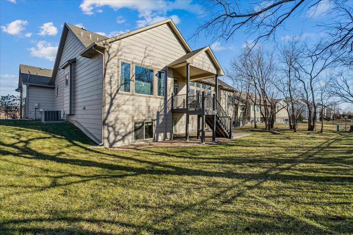 1401 N Shadow Rock Dr Property Photo 35