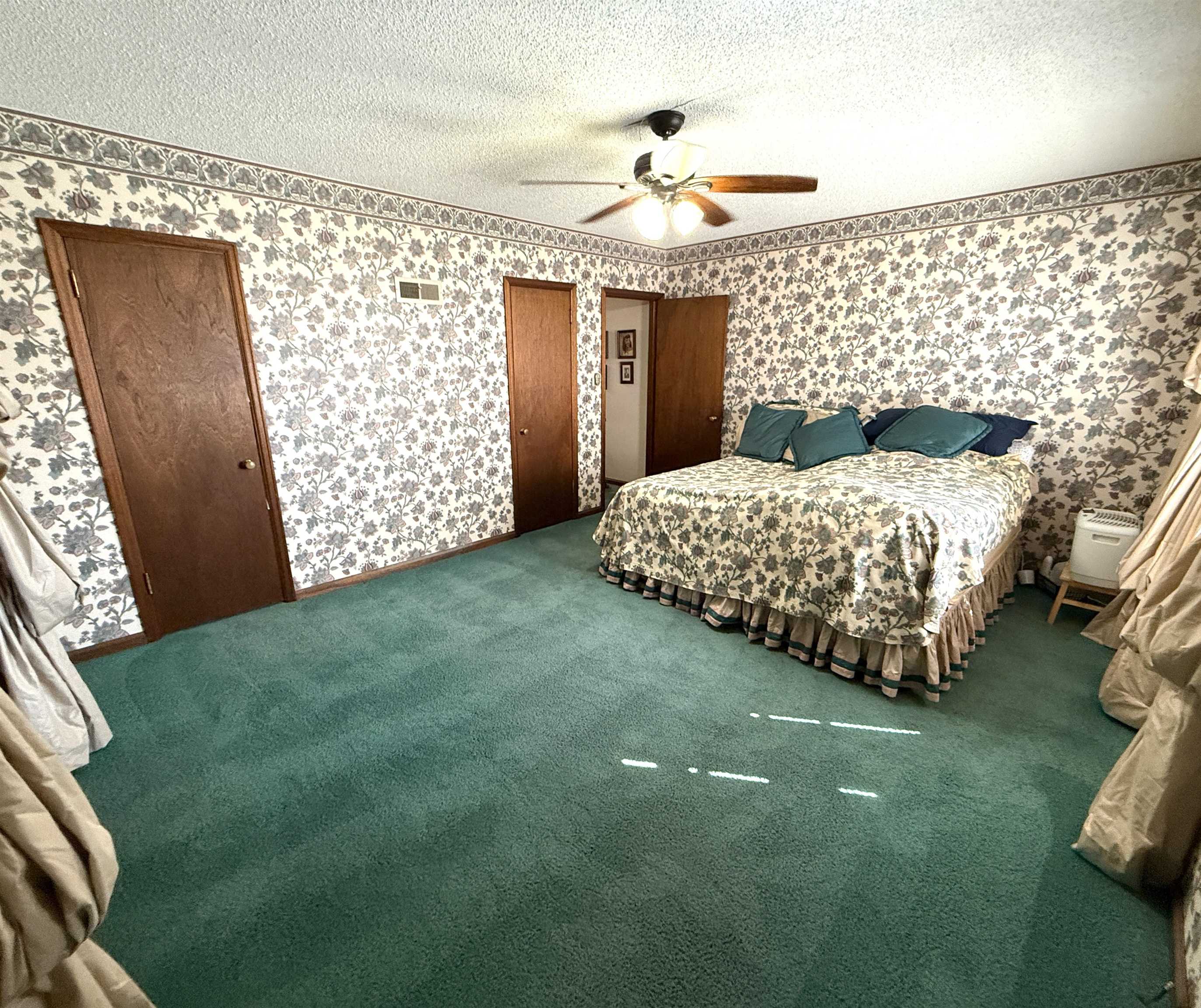 624 N Springfield Property Photo 19
