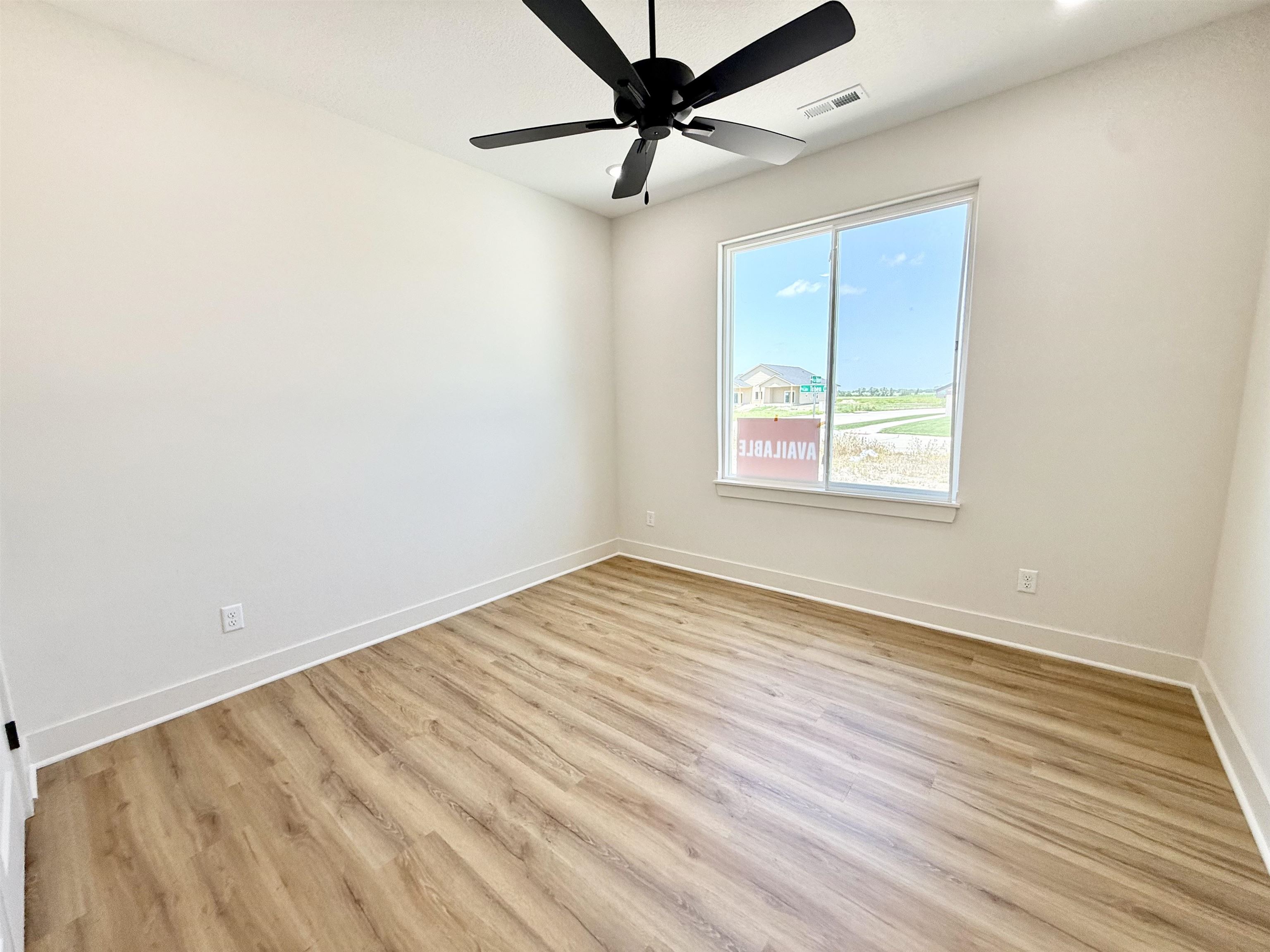 5400 N Toben Ct Property Photo 11