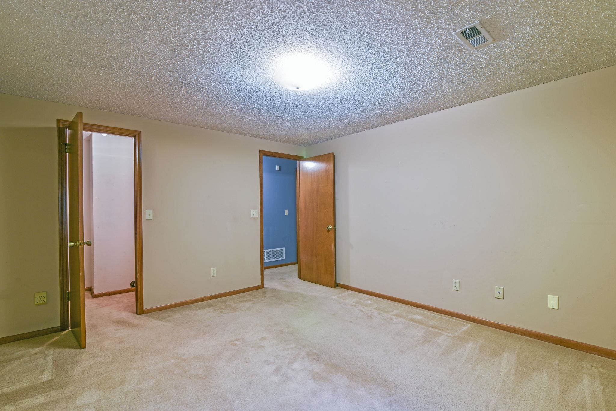 3536 W 2nd St N Unit 602 Property Photo 24