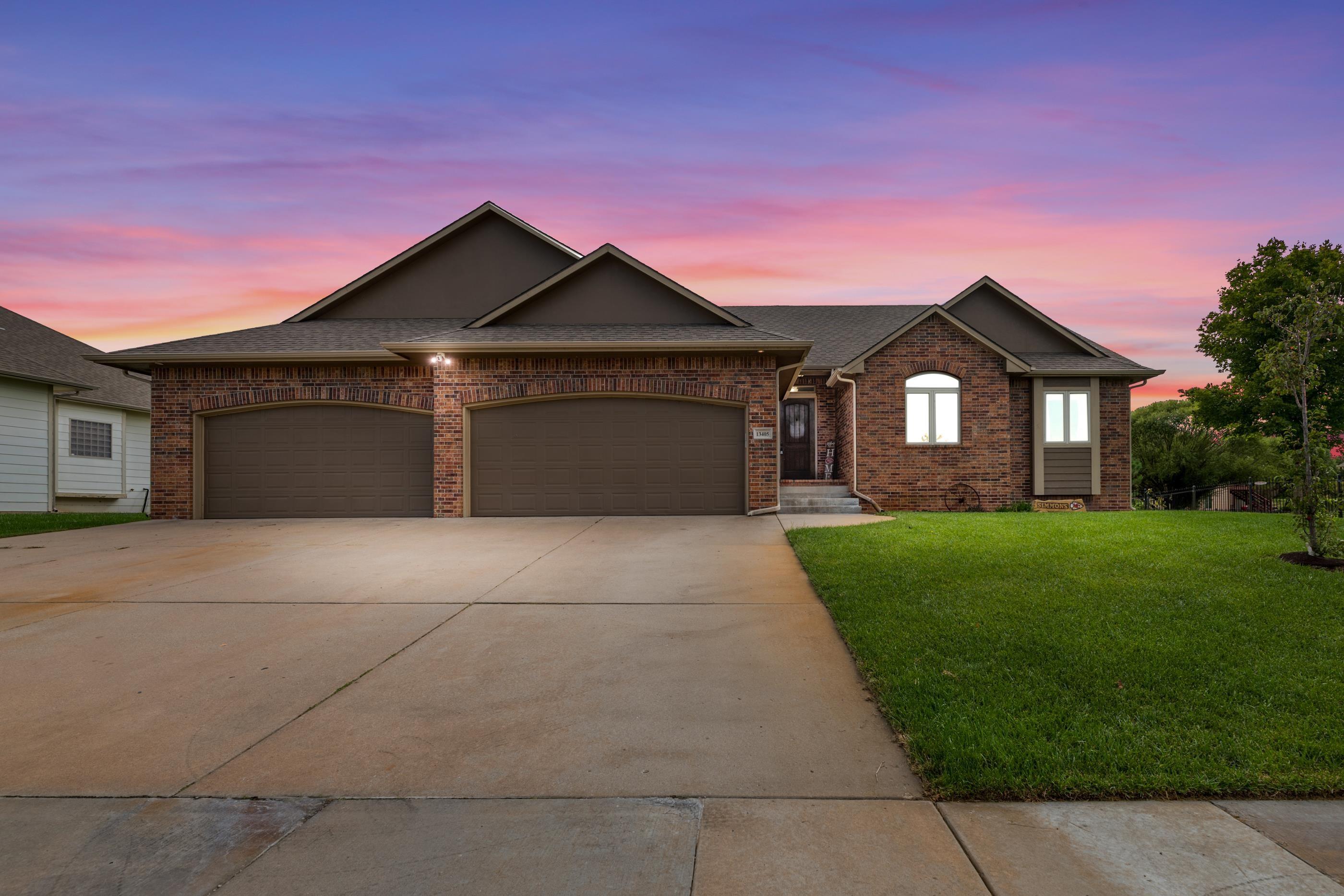 13405 E Buckskin St. Property Photo 1