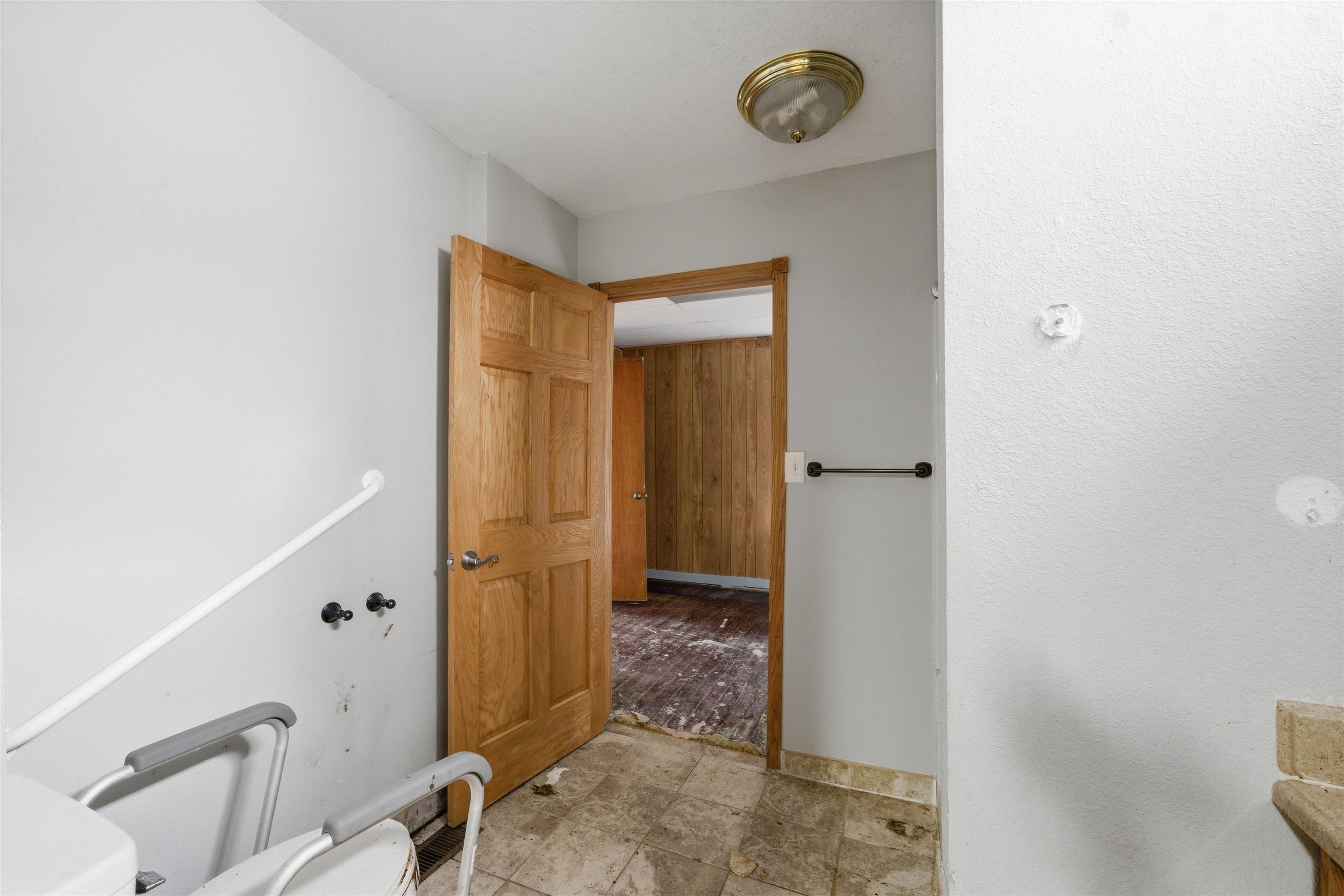1308 S Market St Property Photo 10