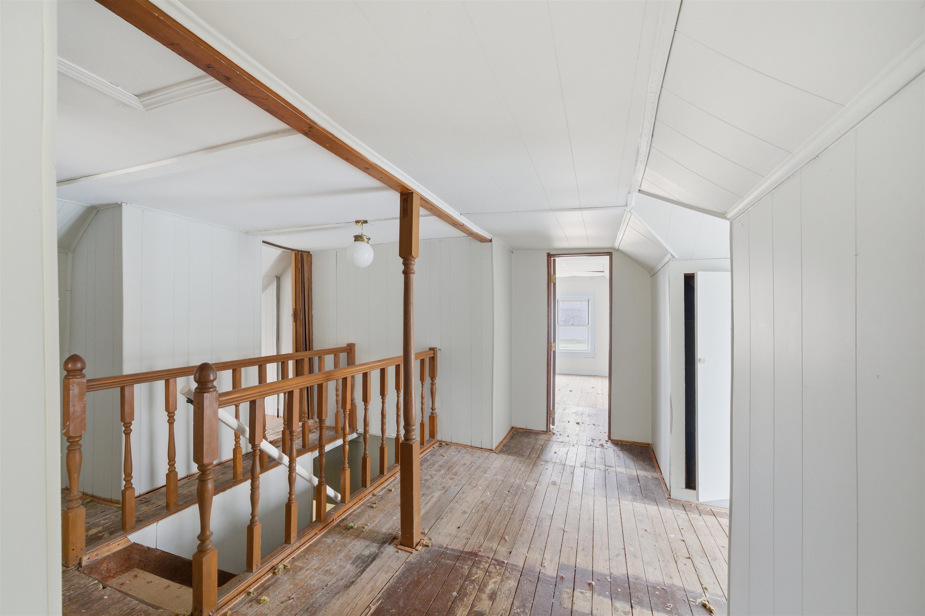 1308 S Market St Property Photo 14