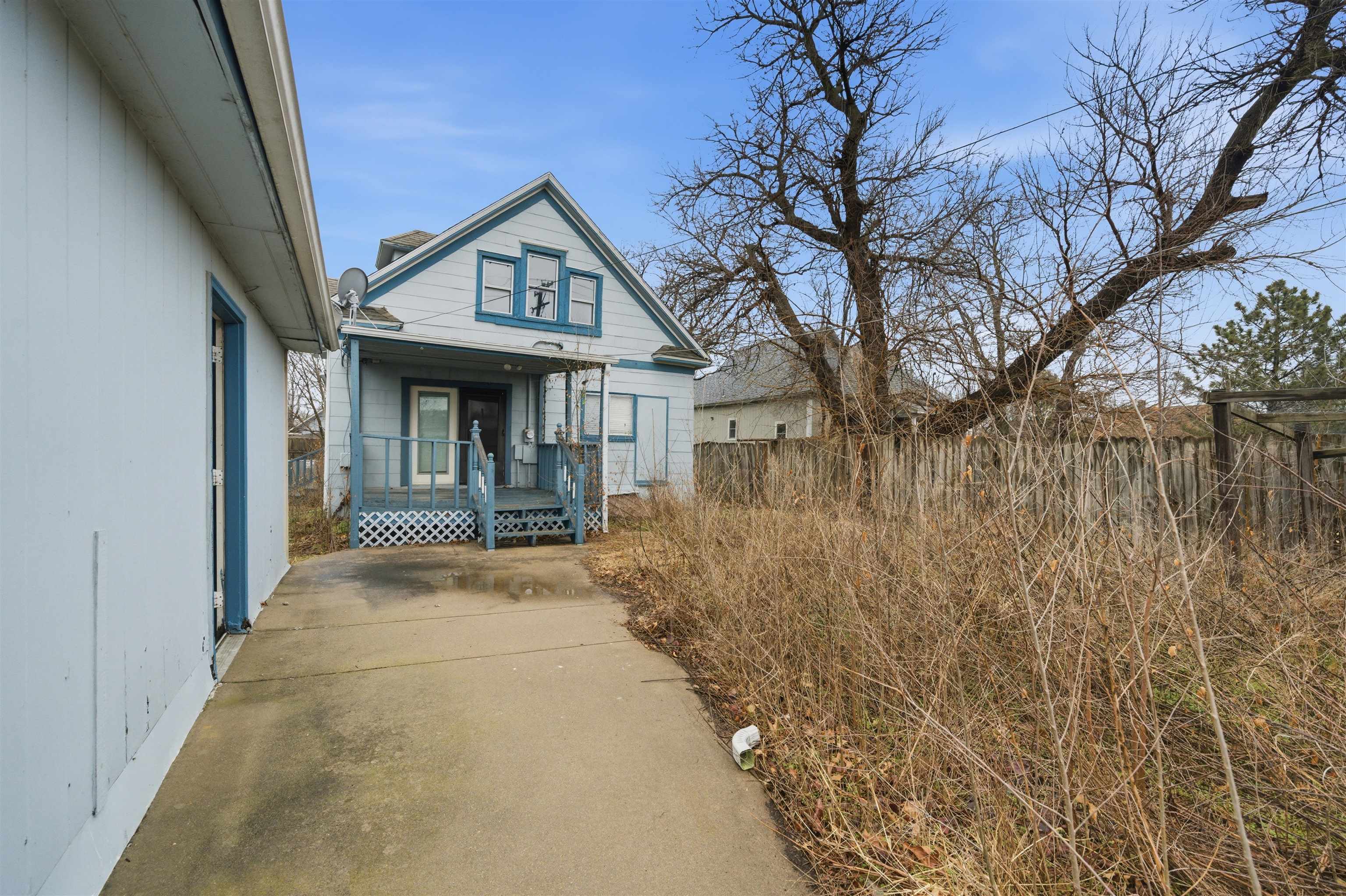 1308 S Market St Property Photo 22