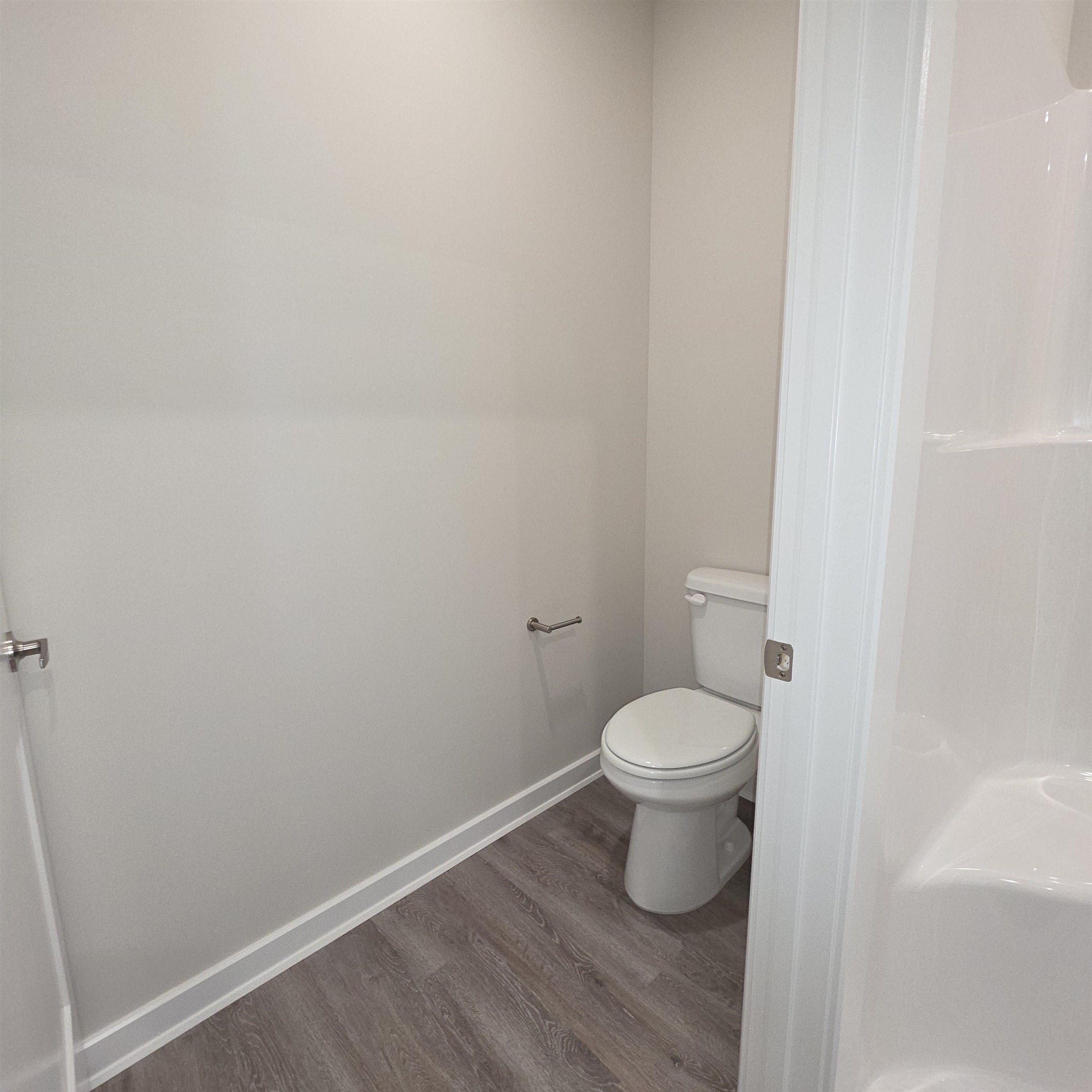 904 N Forestview Ct Property Photo 8