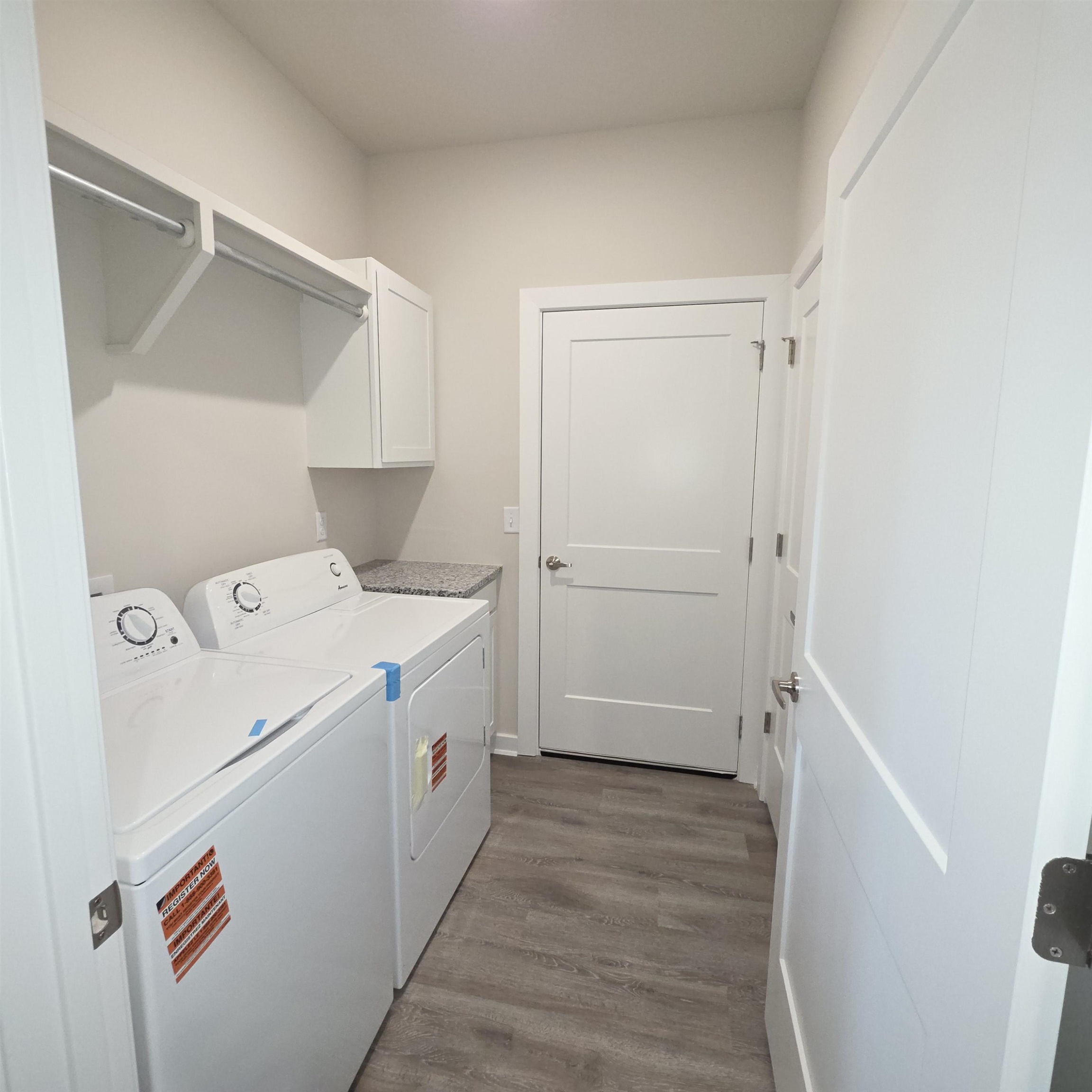 904 N Forestview Ct Property Photo 15