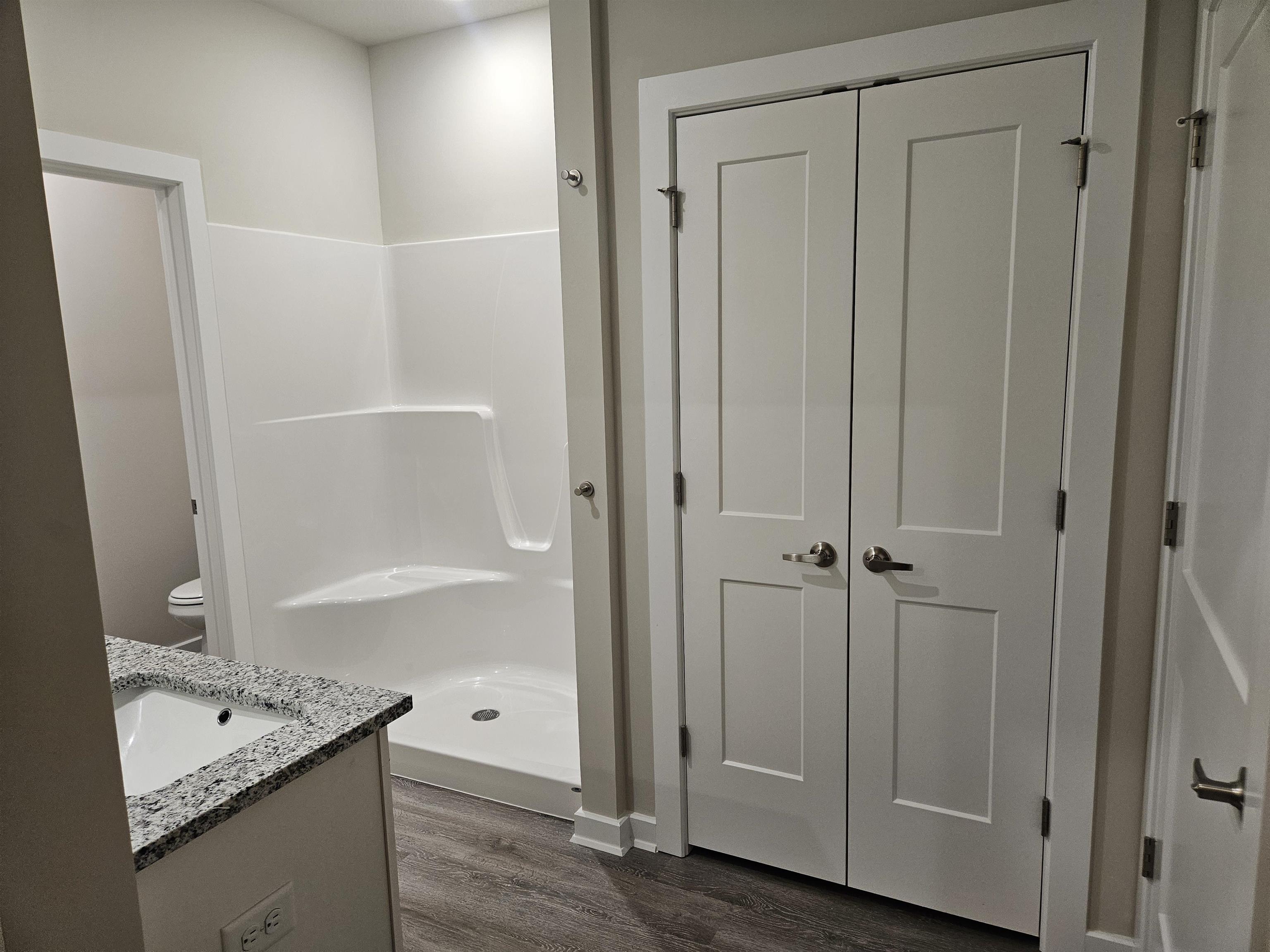 904 N Forestview Ct Property Photo 27