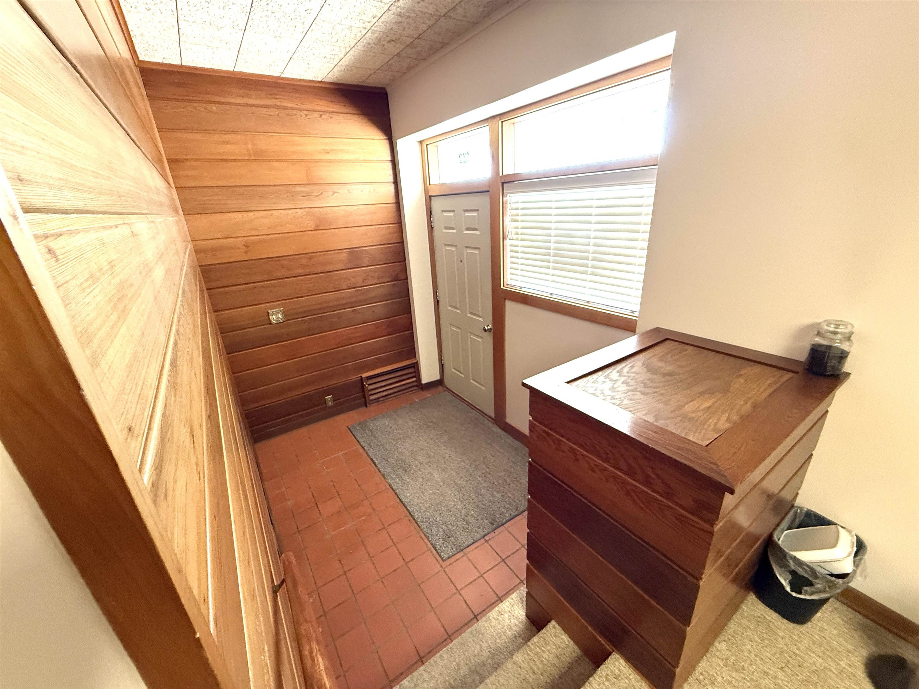 123 N Bluff Property Photo 4
