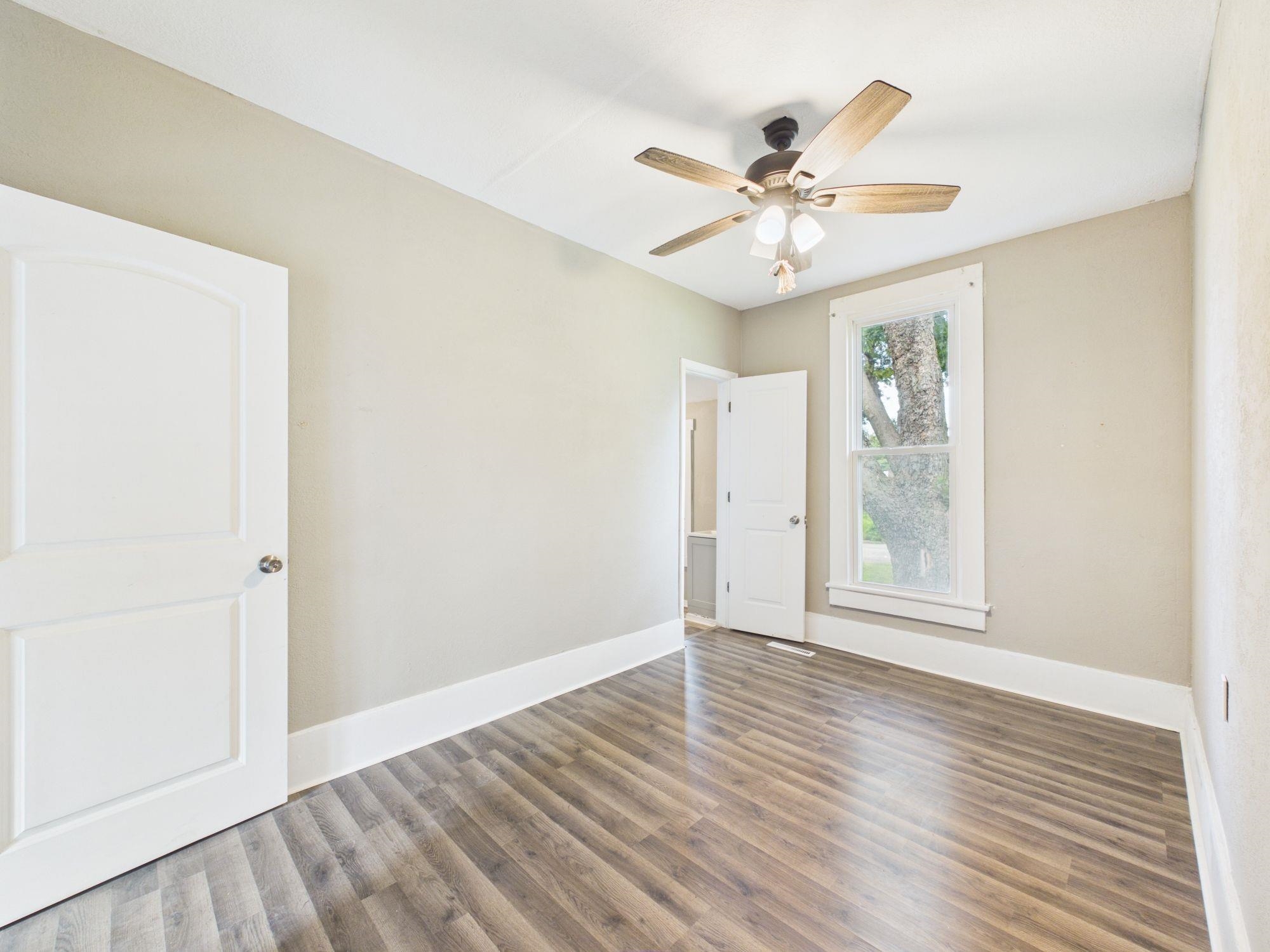 722 W Harvey Ave Property Photo 3