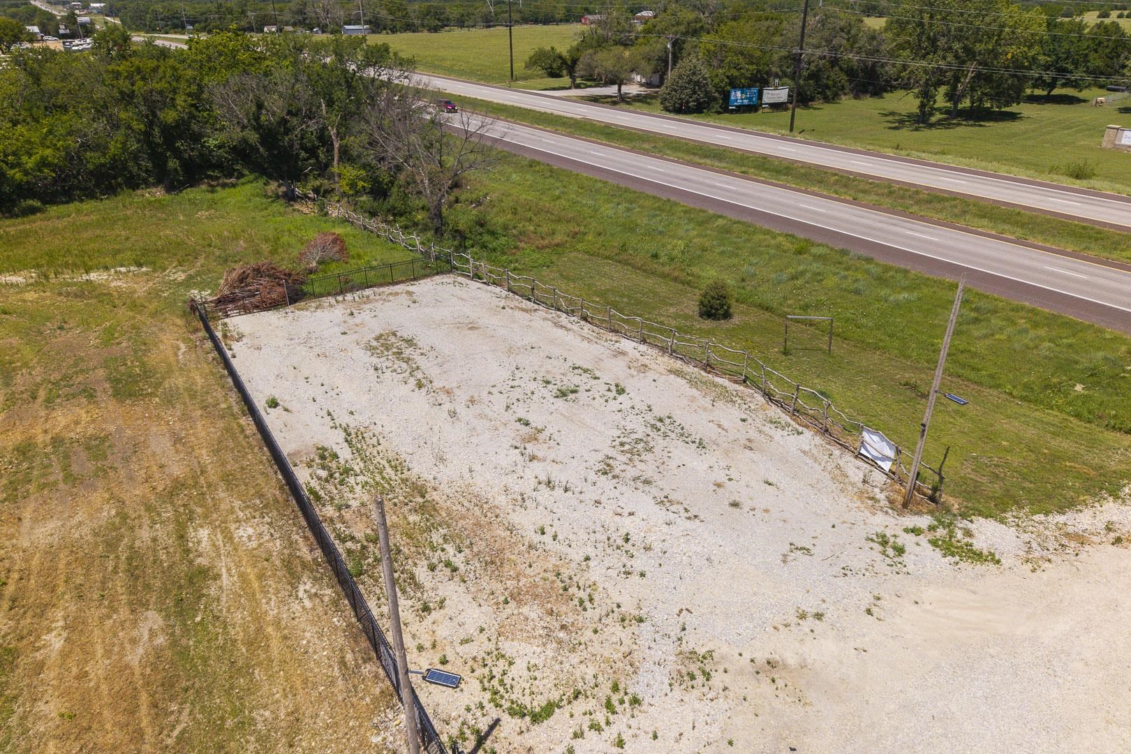 2919 E Us Highway 54 Property Photo 4
