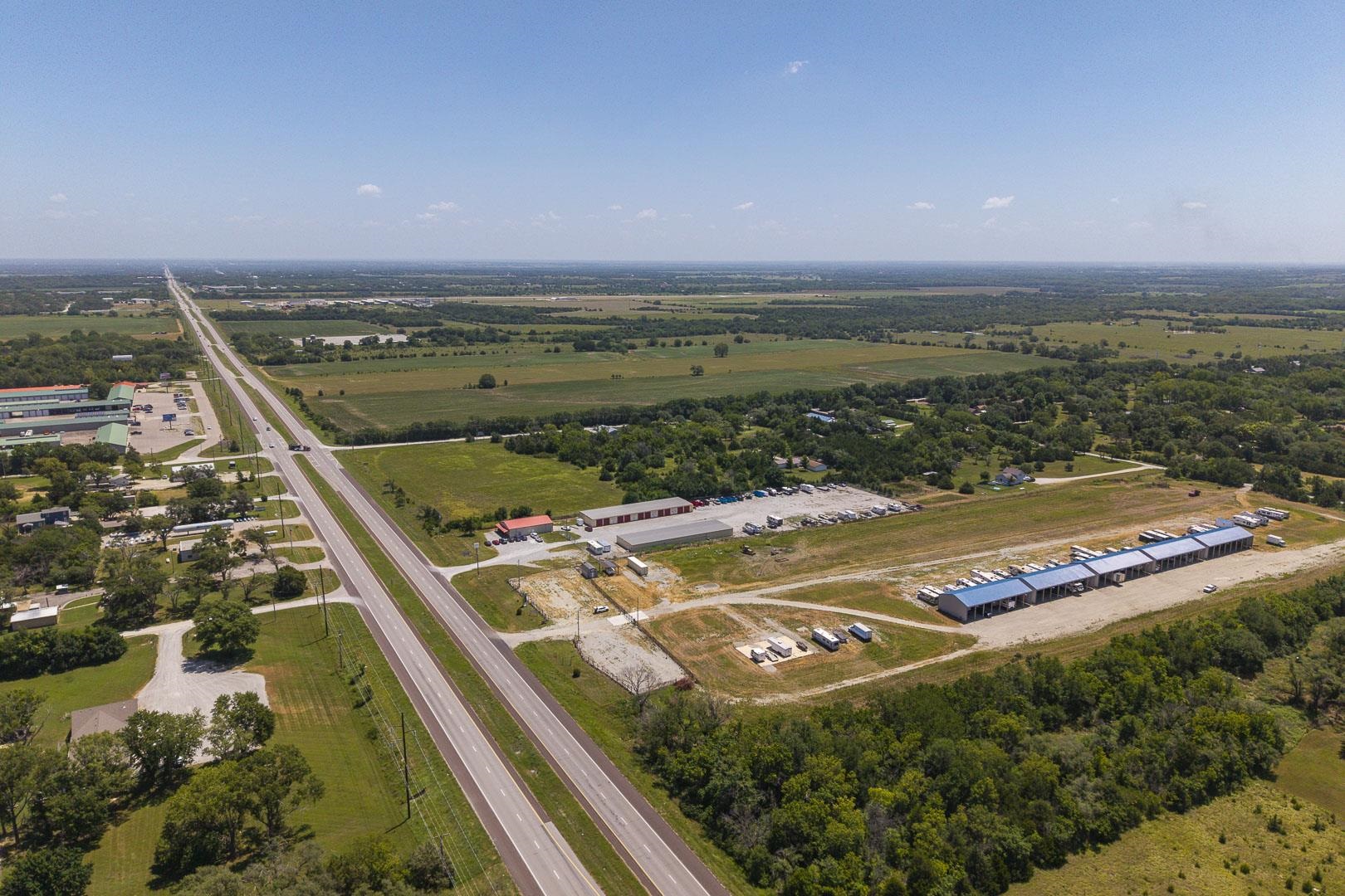 2919 E Us Highway 54 Property Photo 28