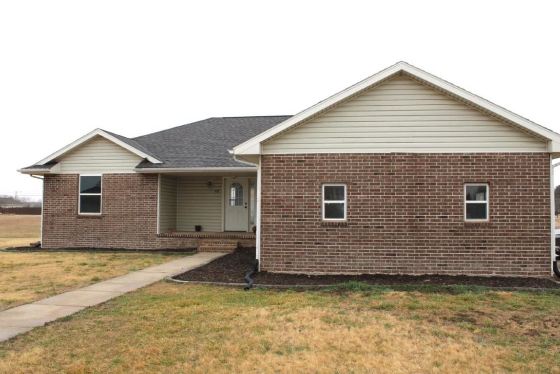 106 Rodeo Ct Property Photo 1