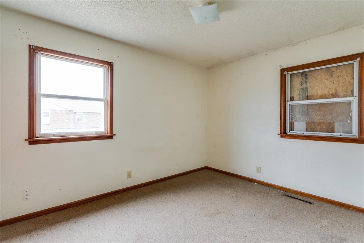1521 E Catalina St Property Photo 7