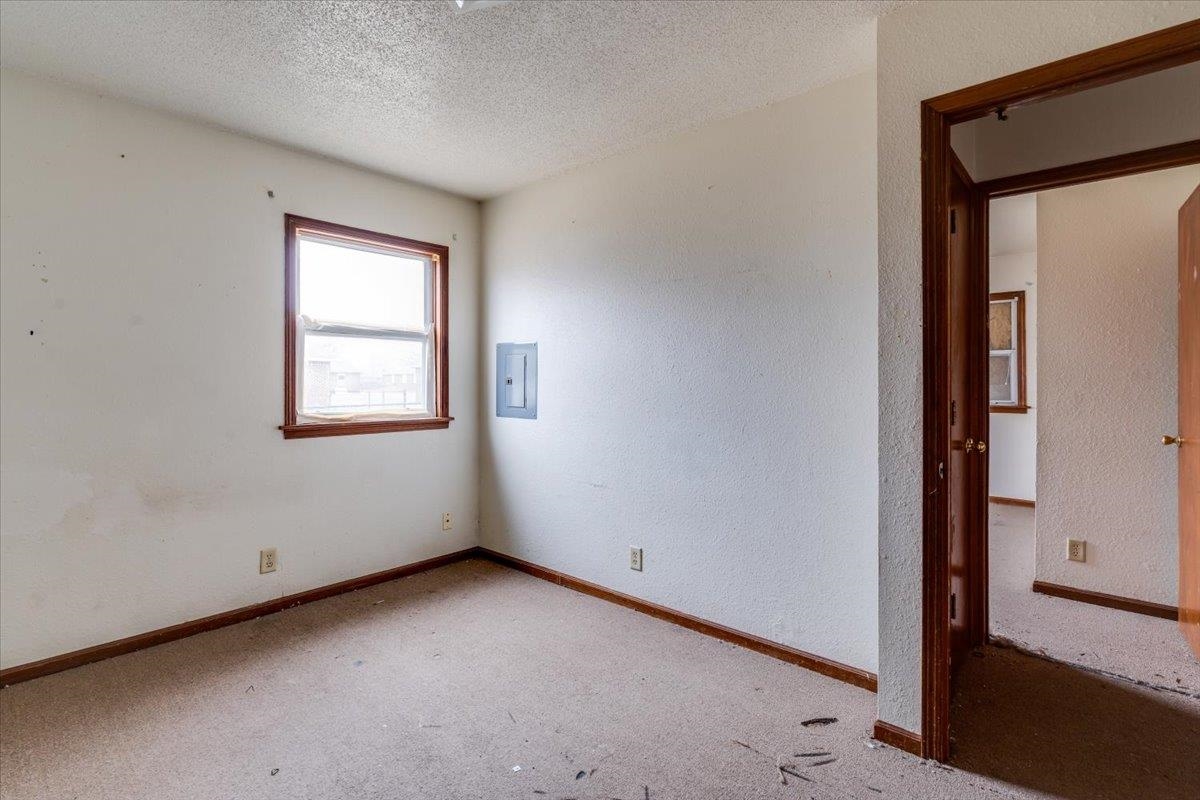 1521 E Catalina St Property Photo 8