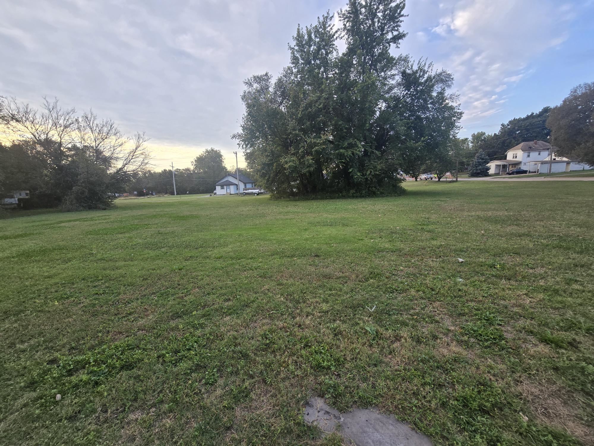 Tbd Simpson & Ames Ave. Property Photo 4