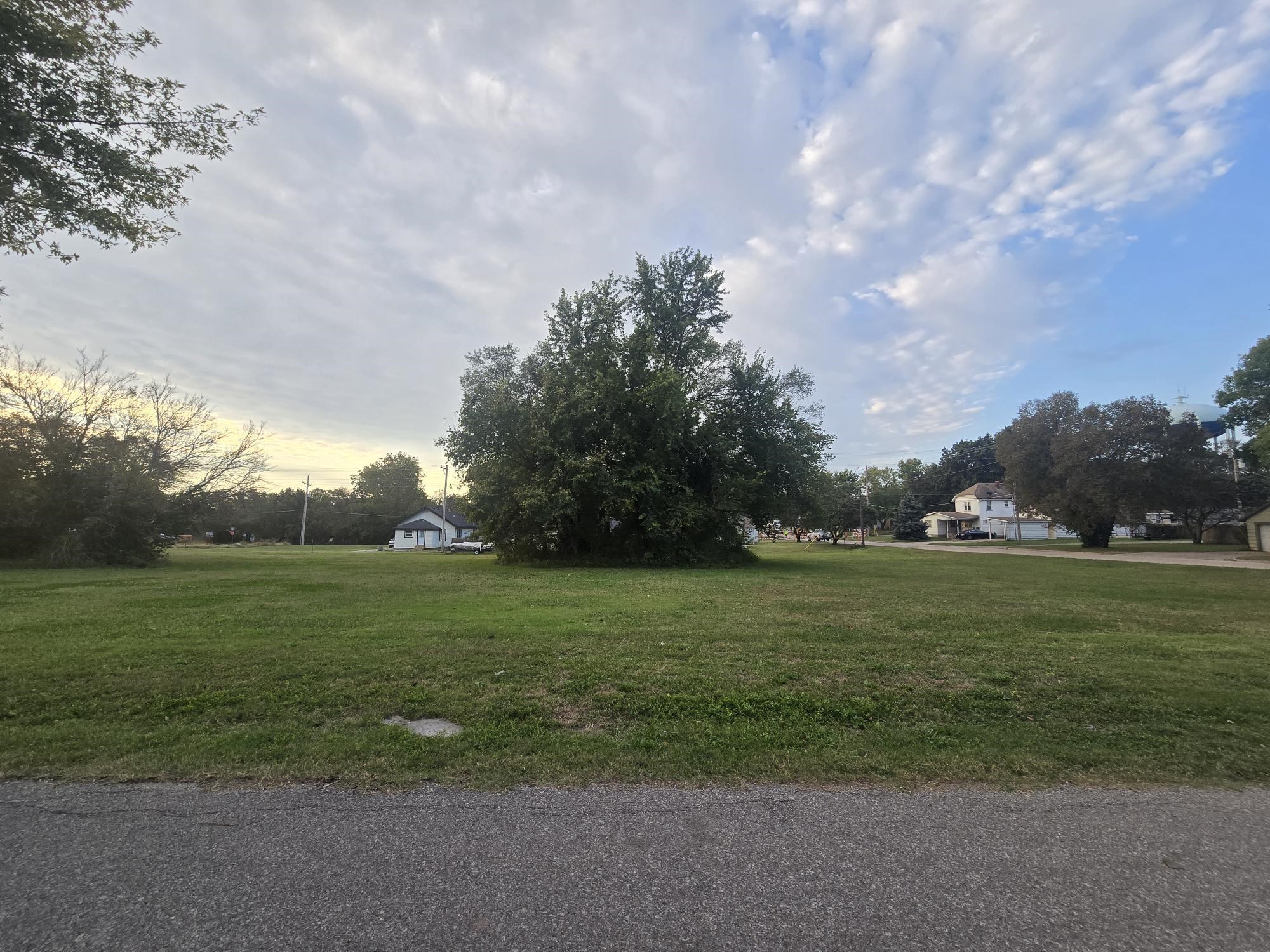 Tbd Simpson & Ames Ave. Property Photo 10