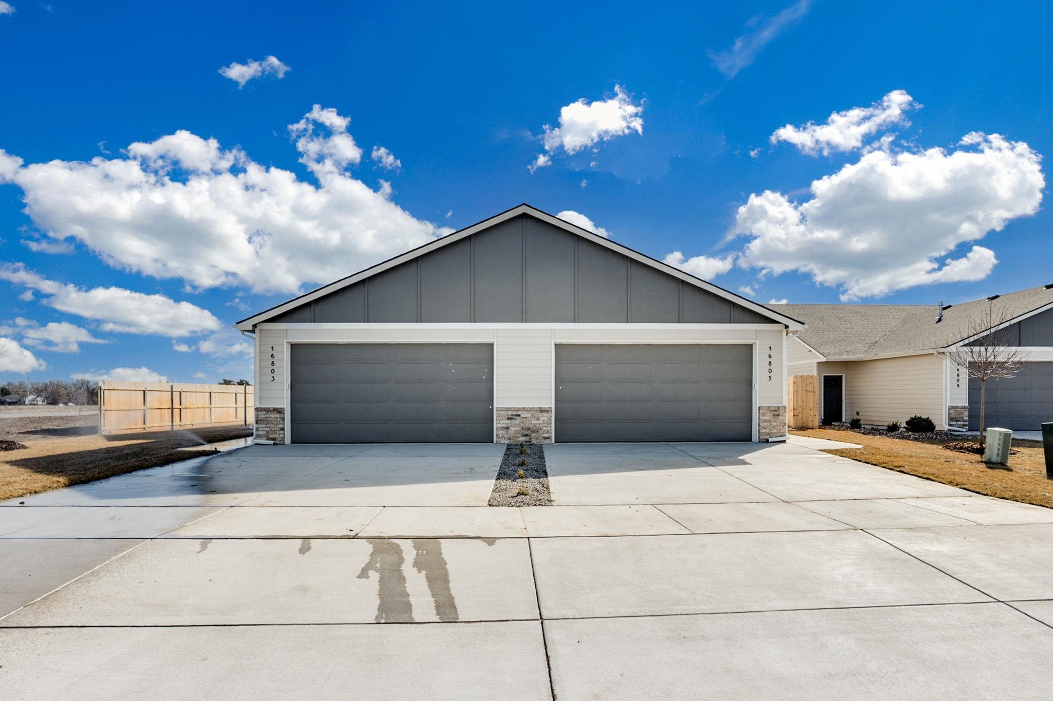 16909 W Kashmir Property Photo 1