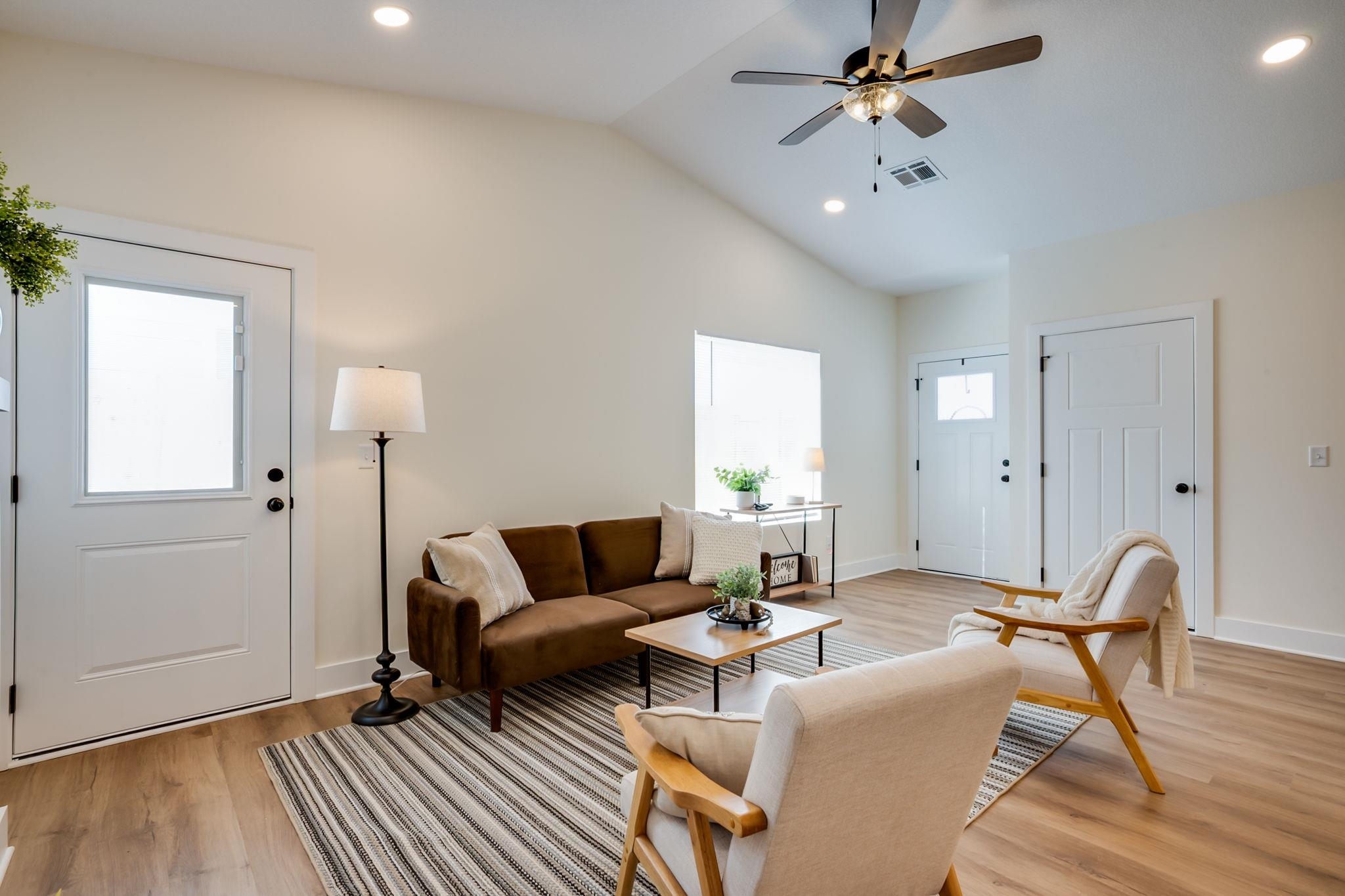 16909 W Kashmir Property Photo 4