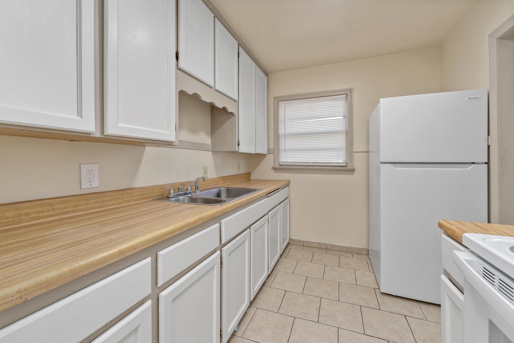 6124 E Harry St Property Photo 7