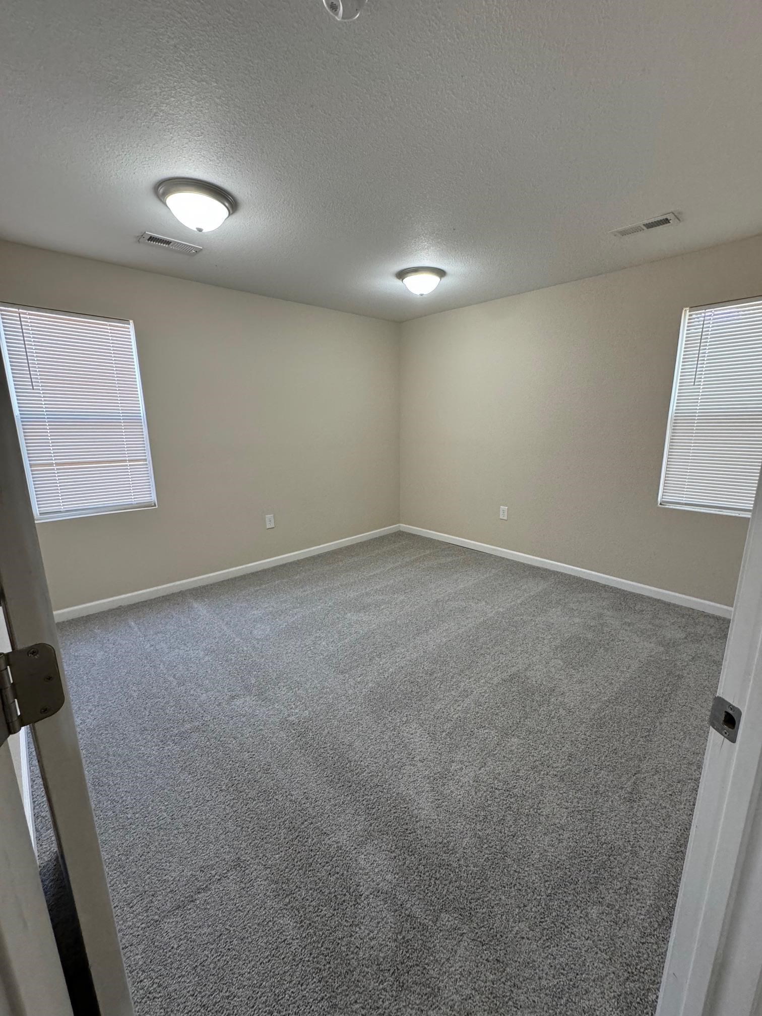 2673 S Holyoke St Property Photo 8