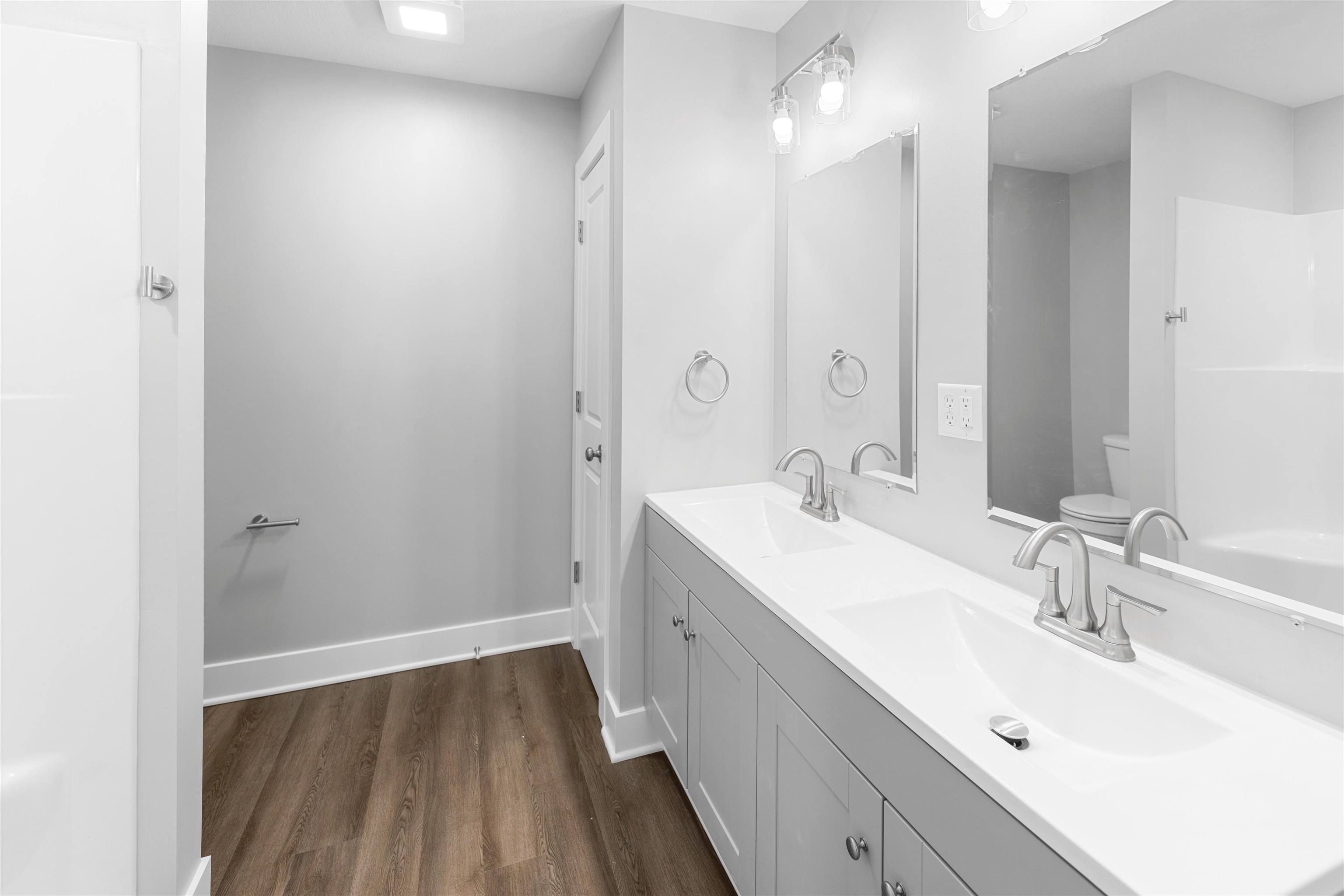 2729 Amelia Ln. Property Photo 24