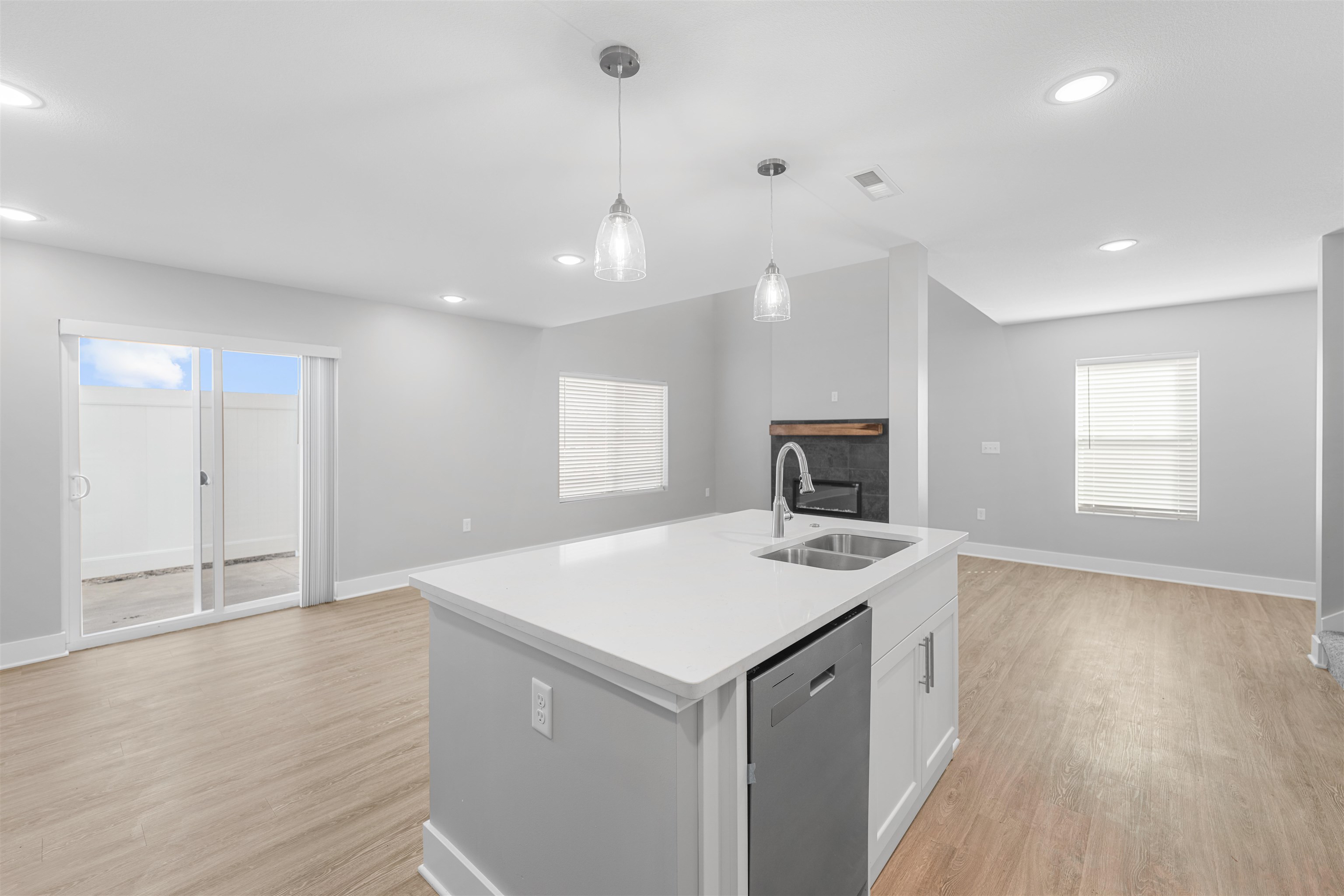 2731 Amelia Ln. Property Photo 14
