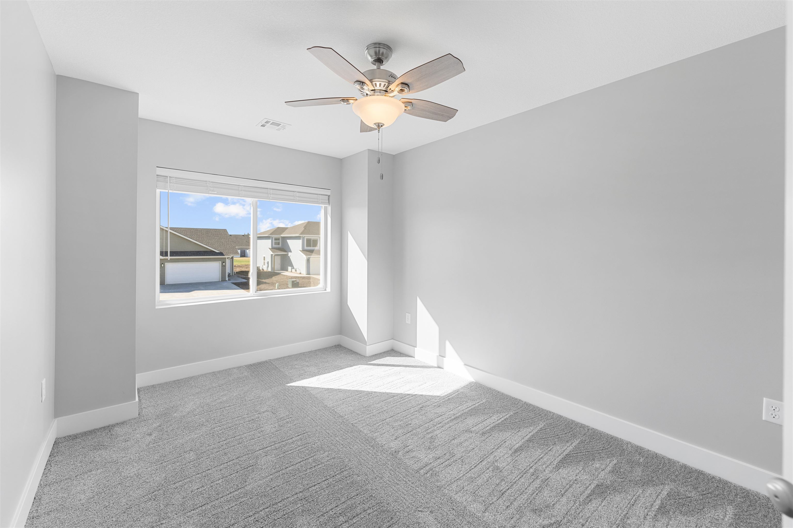 2731 Amelia Ln. Property Photo 25