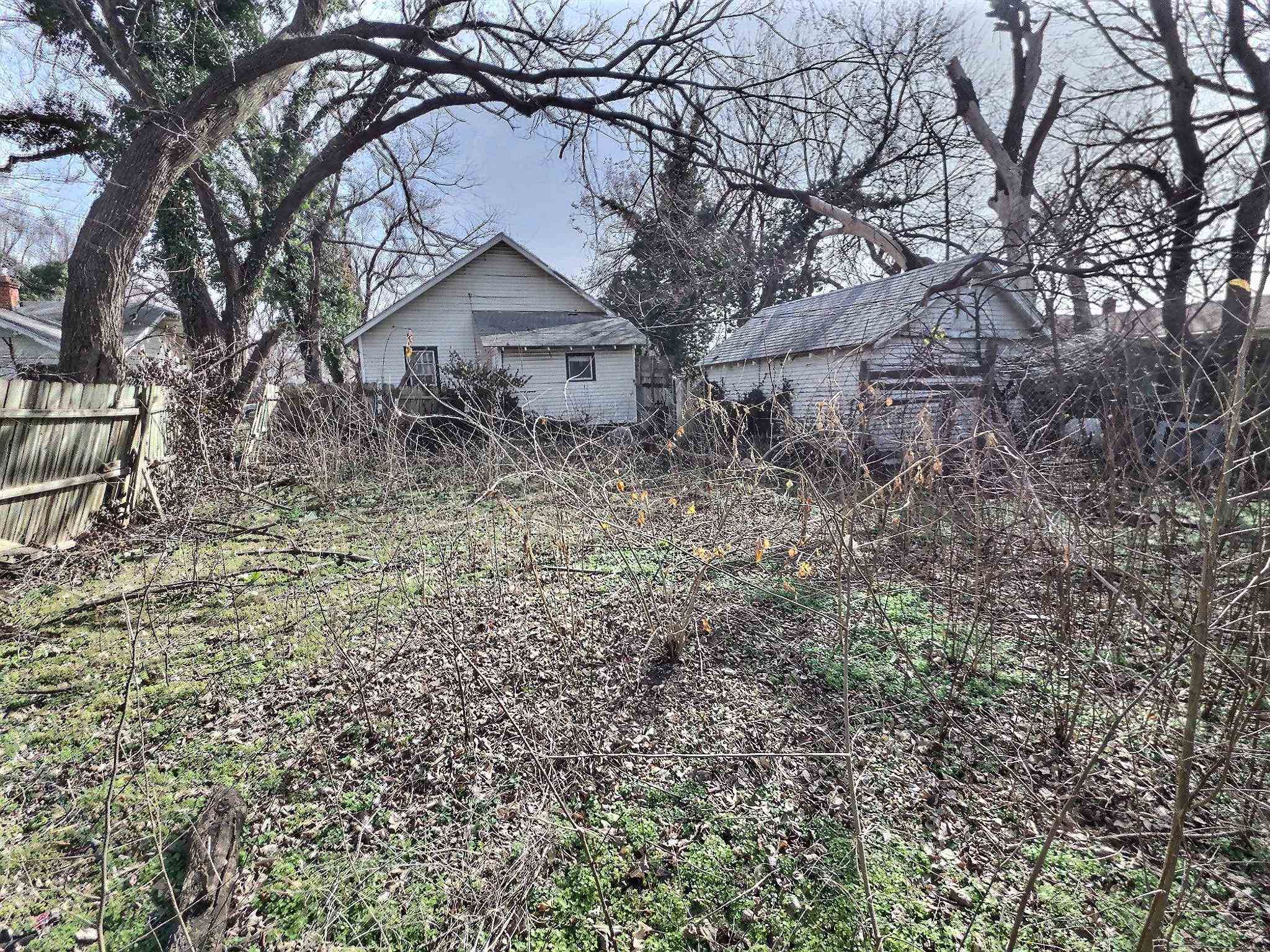 1721 N Grove Ave Property Photo 10