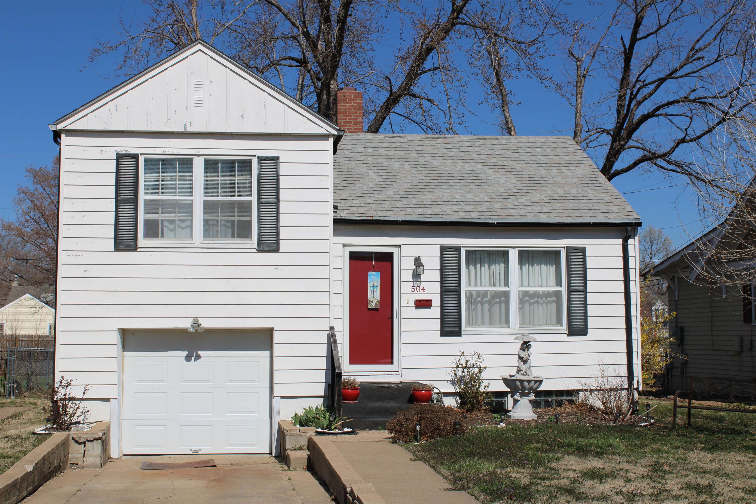 504 W Ellsworth Ave. Property Photo 1